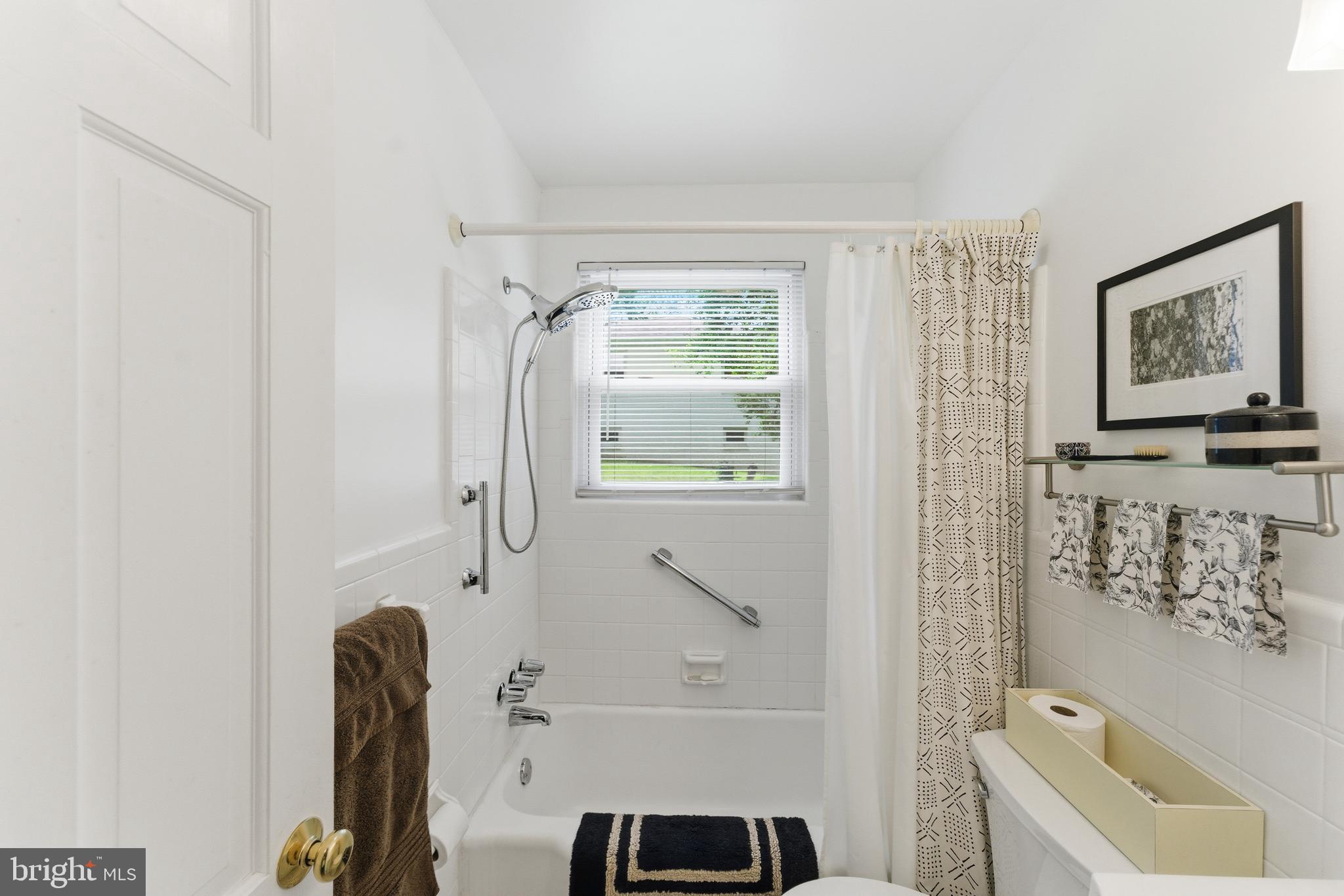 MEADOWOOD - Residential