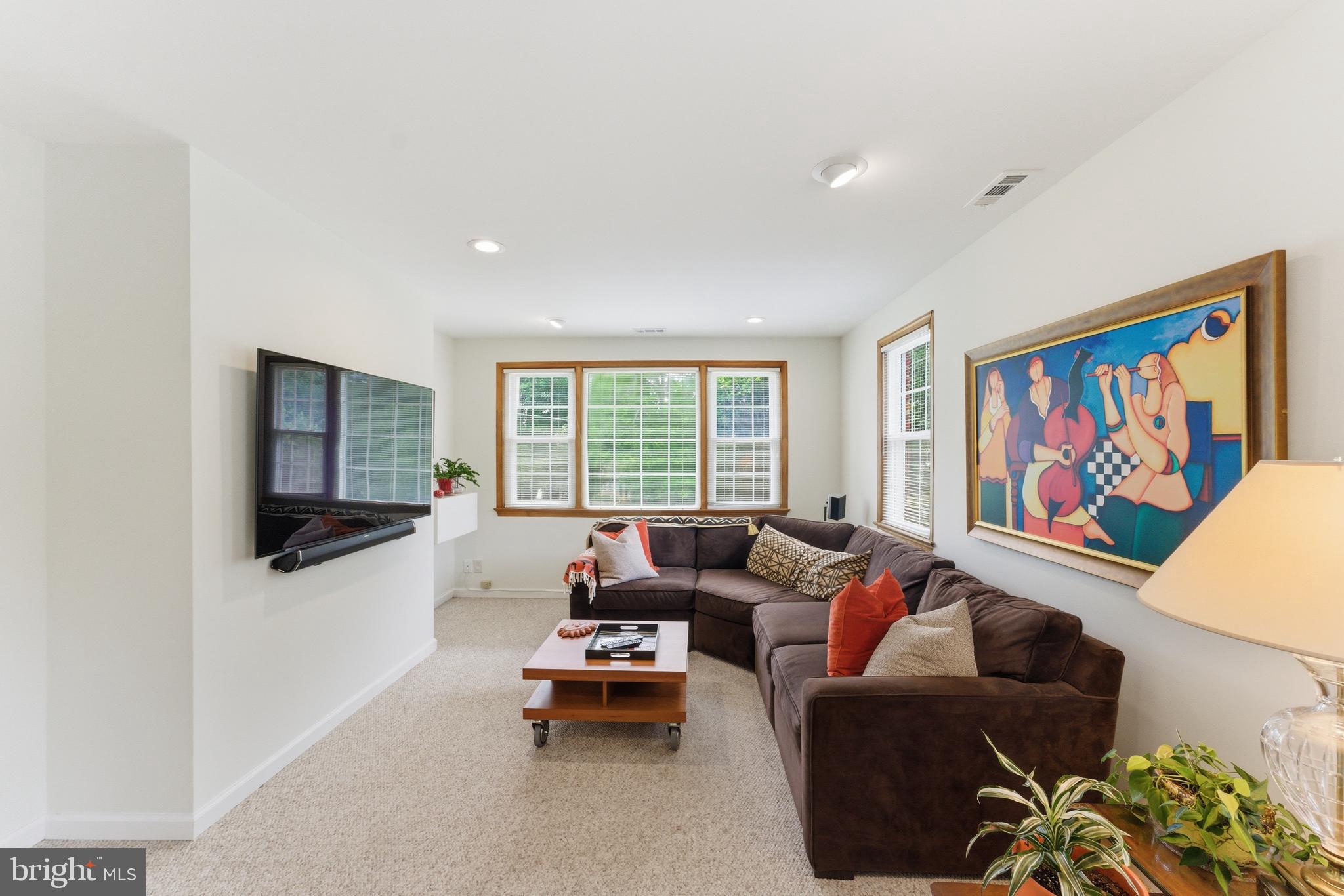MEADOWOOD - Residential