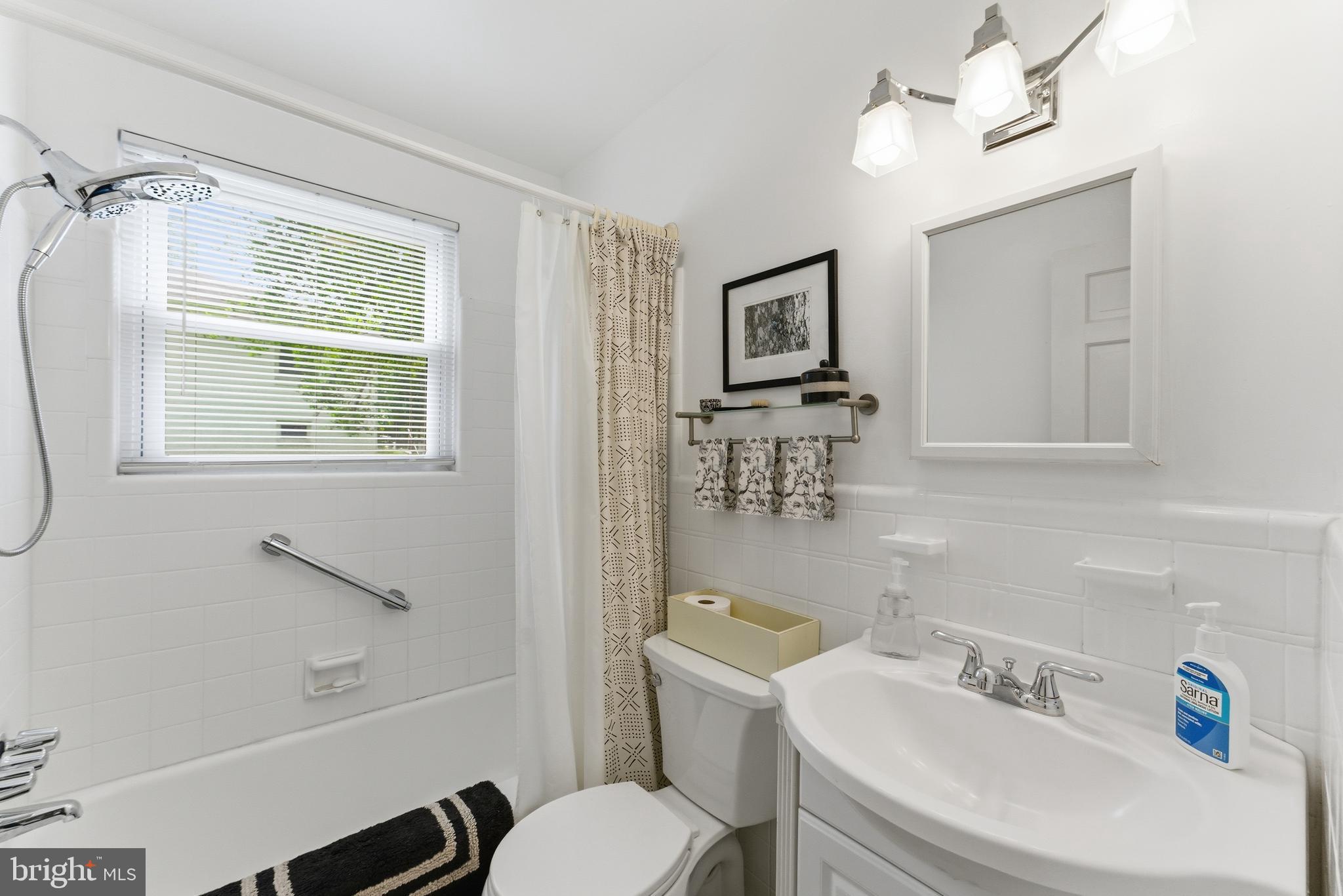 MEADOWOOD - Residential