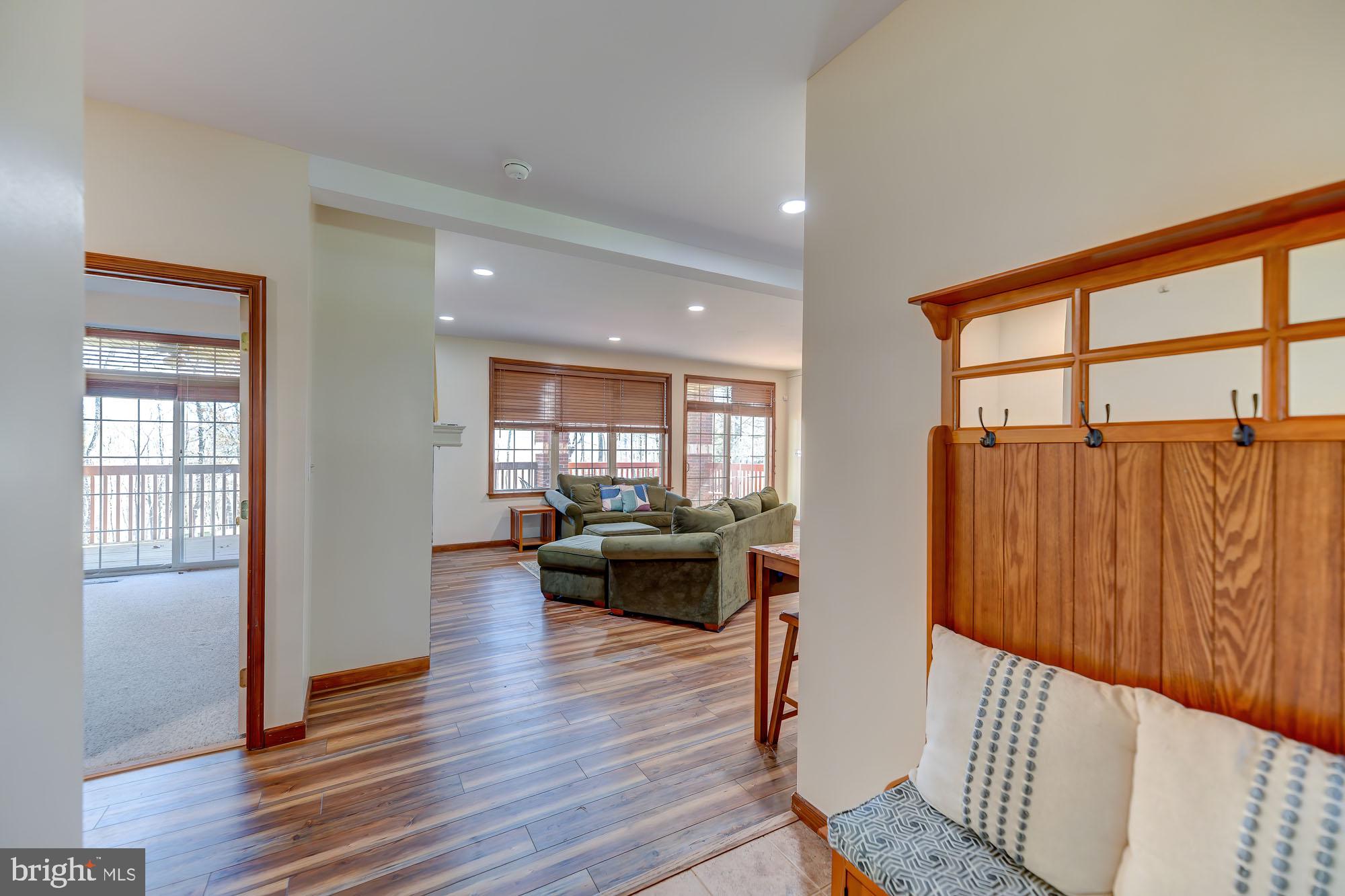 EAGLE ROCK RESORT - Residential