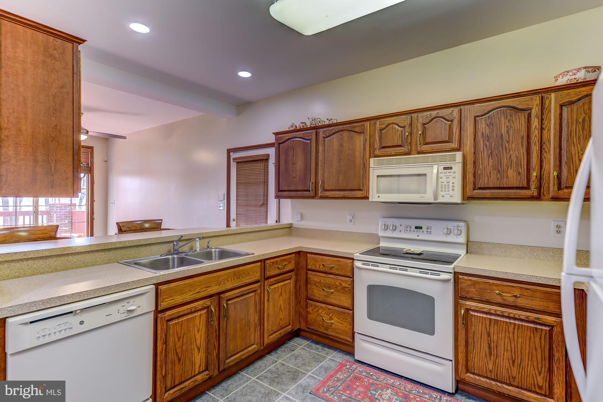 EAGLE ROCK RESORT - Residential