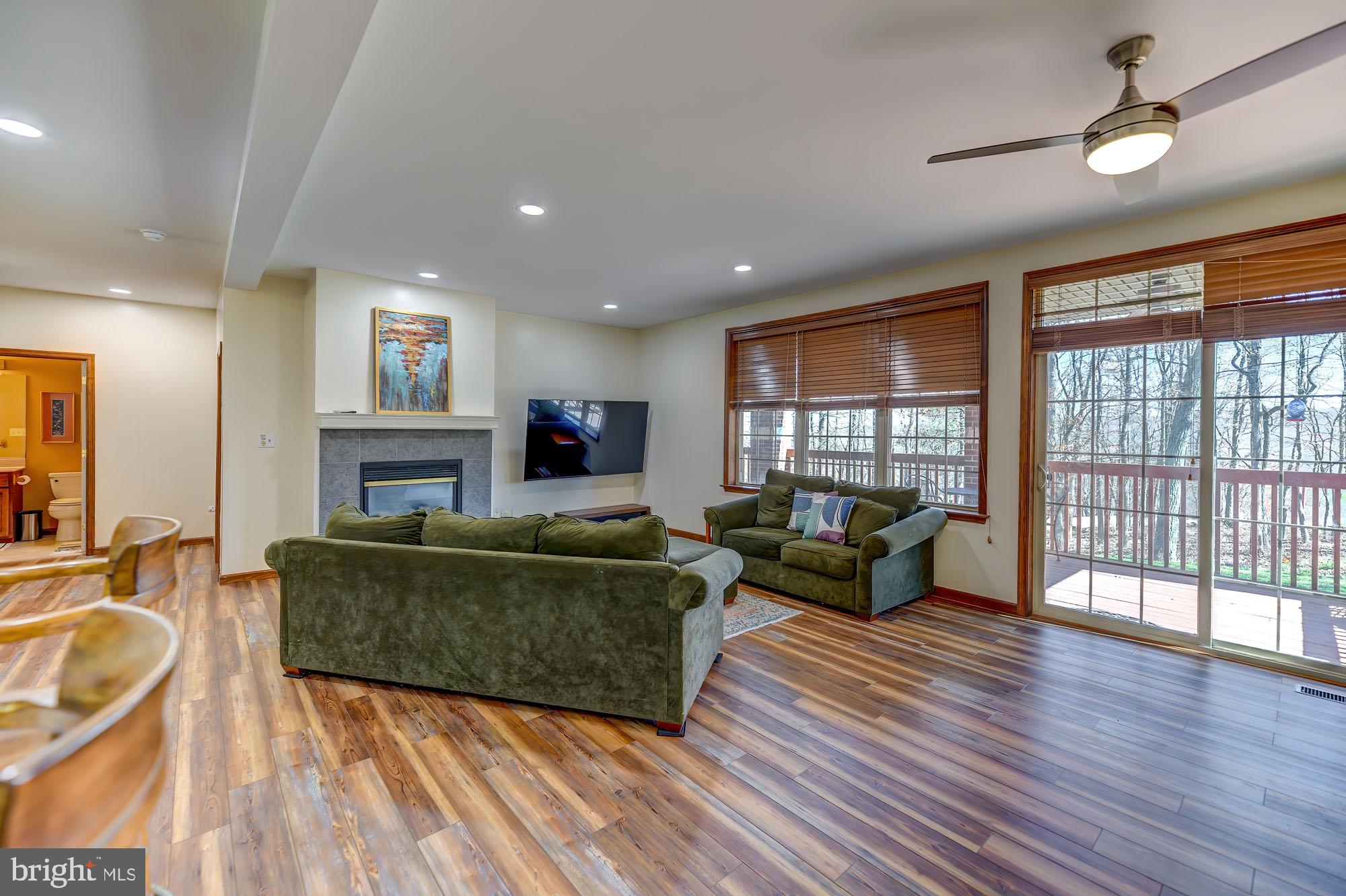 EAGLE ROCK RESORT - Residential