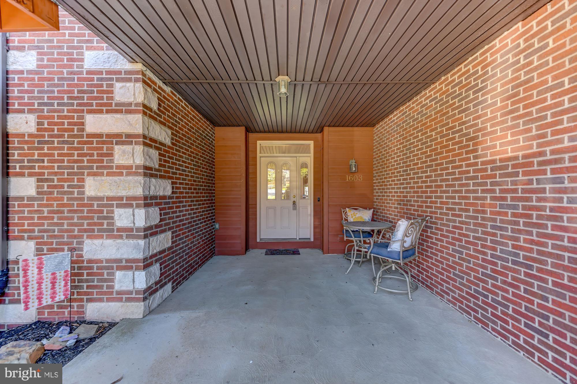 EAGLE ROCK RESORT - Residential