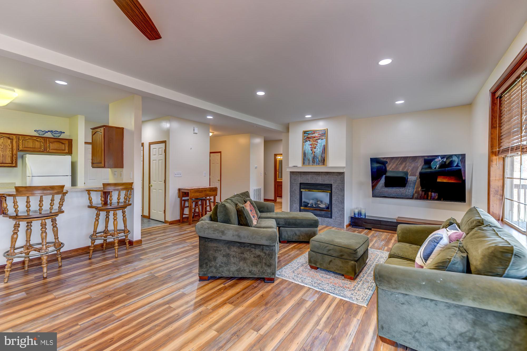 EAGLE ROCK RESORT - Residential