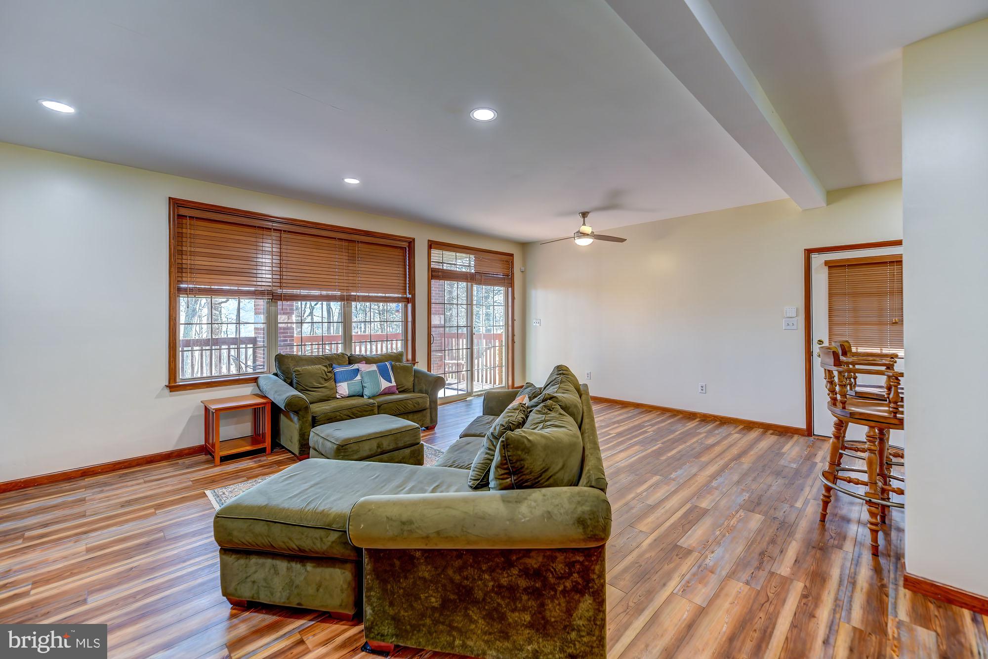 EAGLE ROCK RESORT - Residential