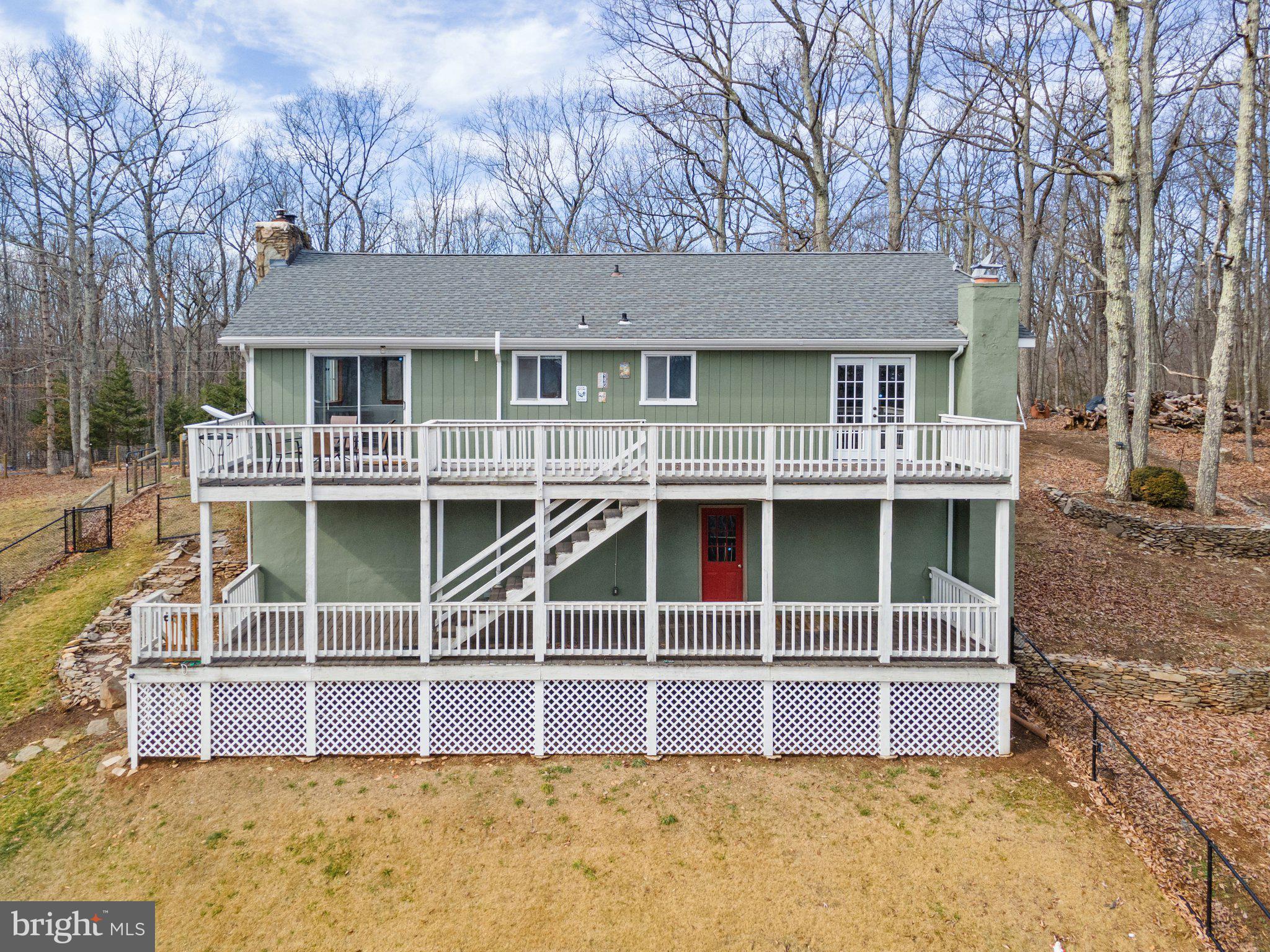 MOUNTAIN VIEW EST - Residential