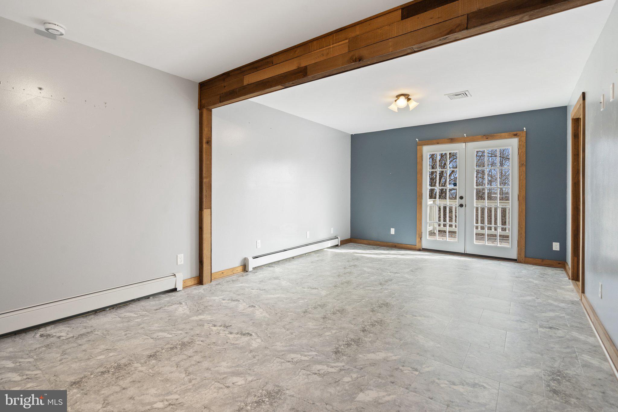 MOUNTAIN VIEW EST - Residential