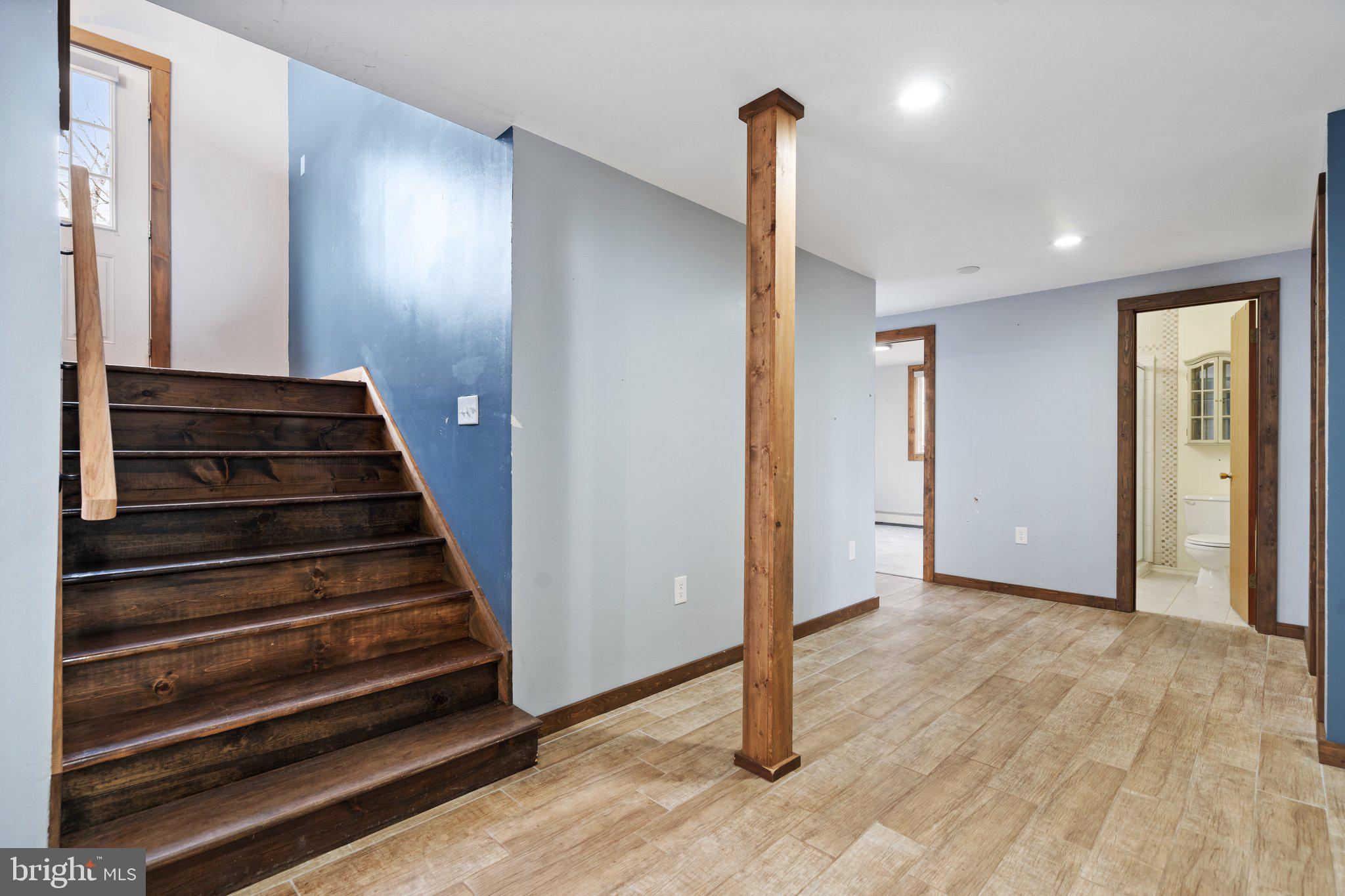 MOUNTAIN VIEW EST - Residential