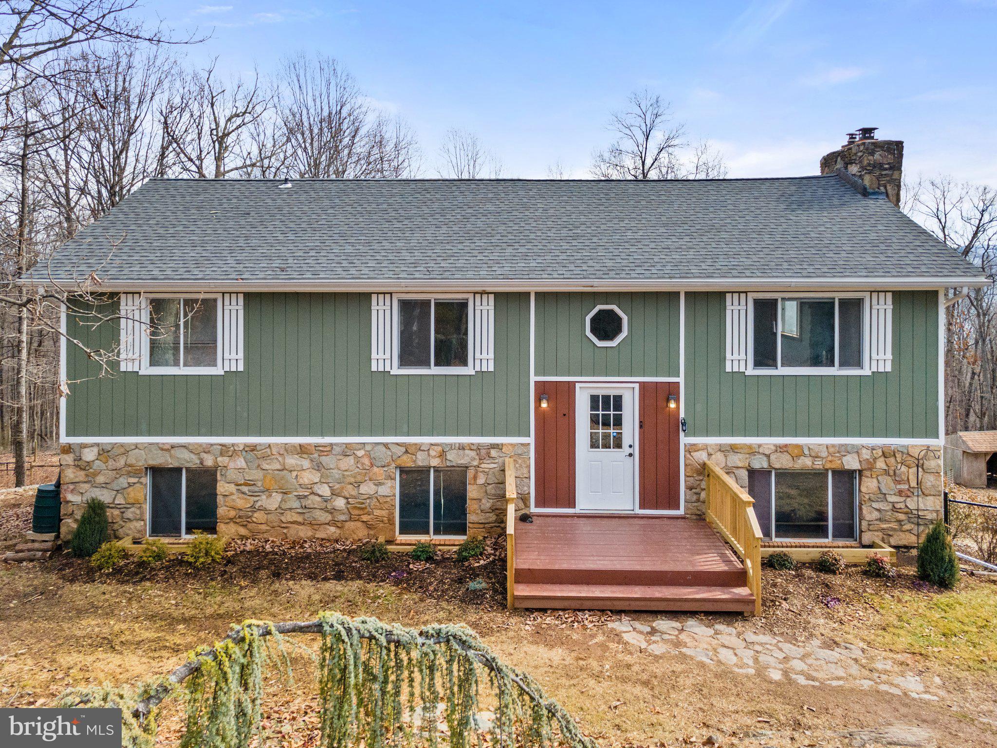 MOUNTAIN VIEW EST - Residential