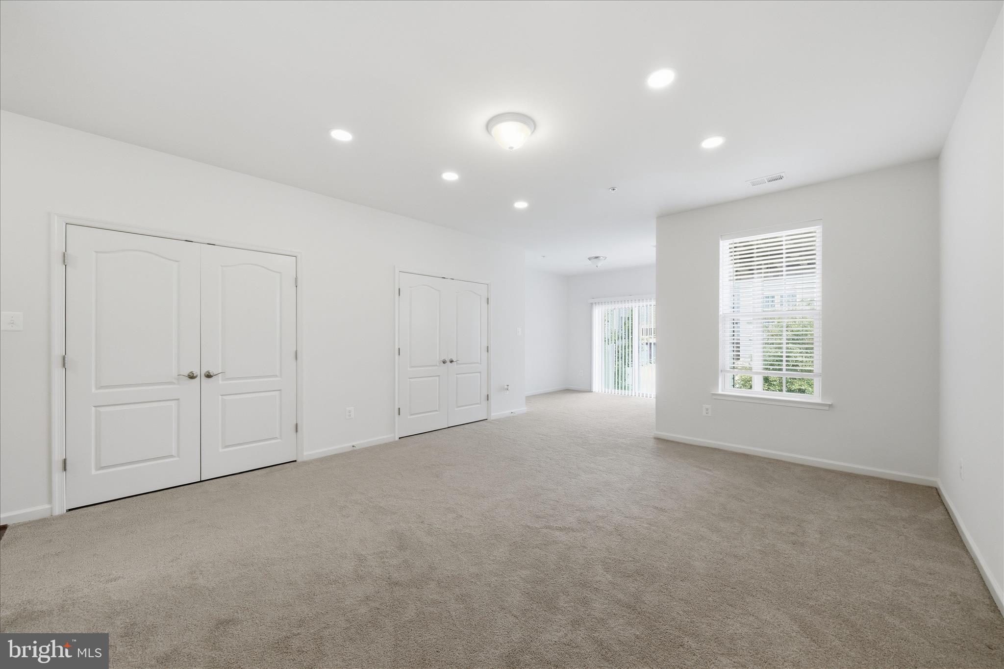 HIGH RIDGE MEADOWS - Residential