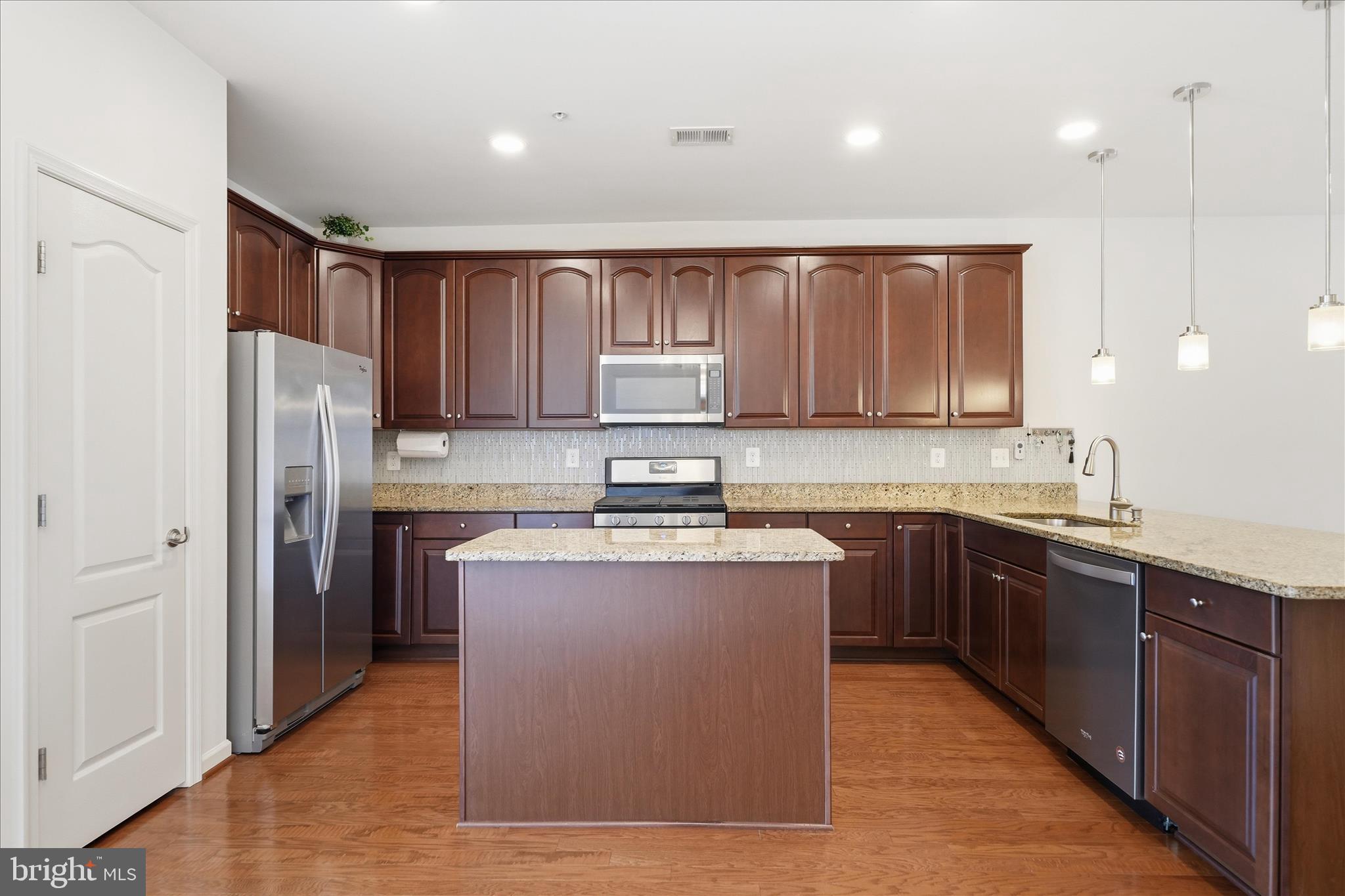 HIGH RIDGE MEADOWS - Residential
