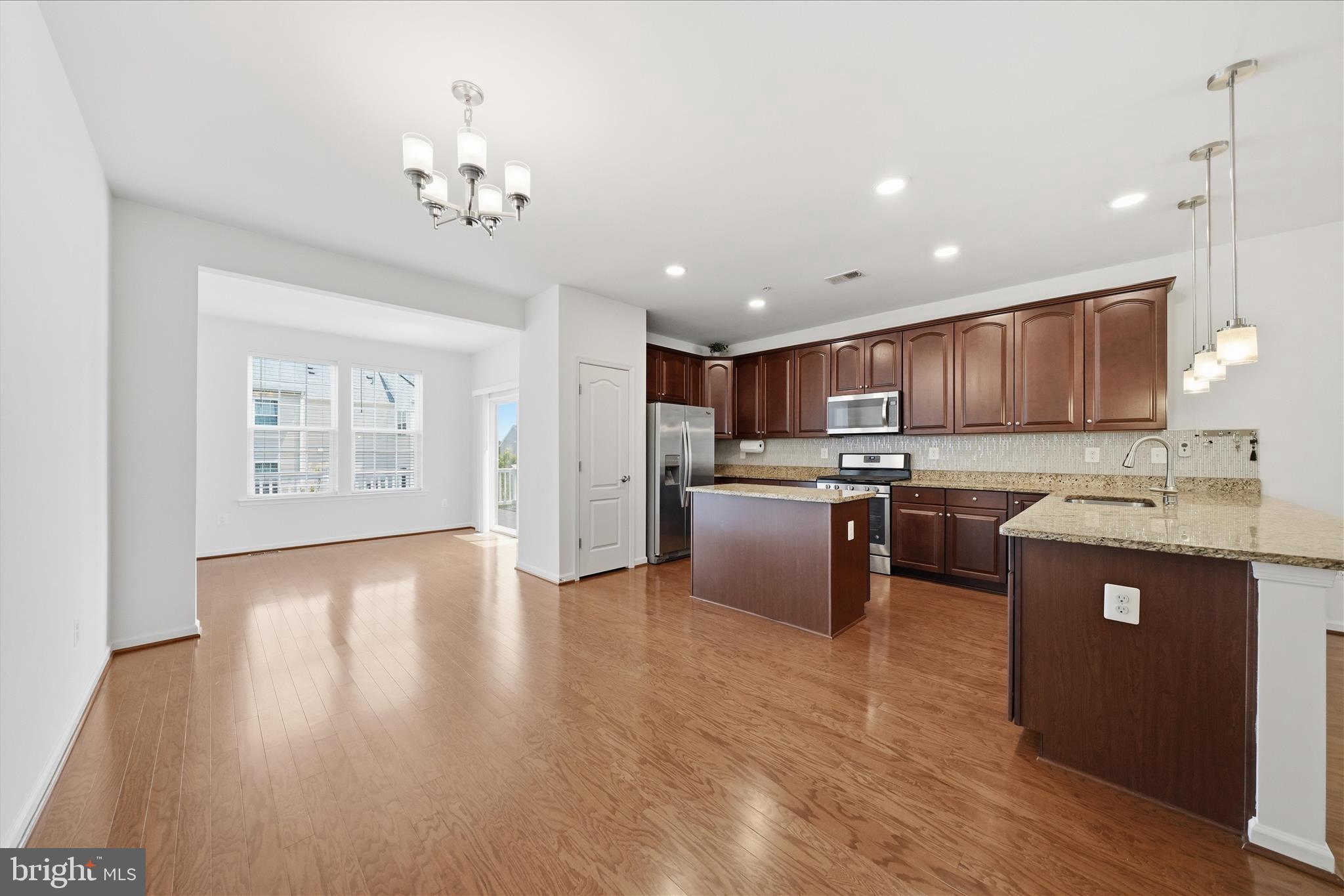 HIGH RIDGE MEADOWS - Residential