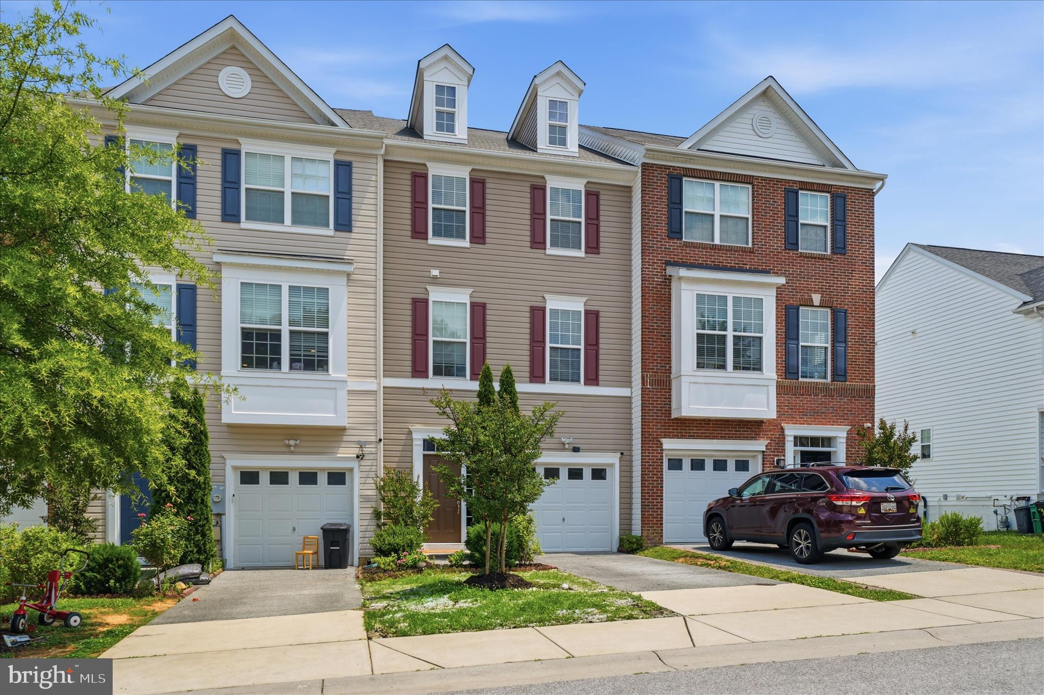 HIGH RIDGE MEADOWS - Residential