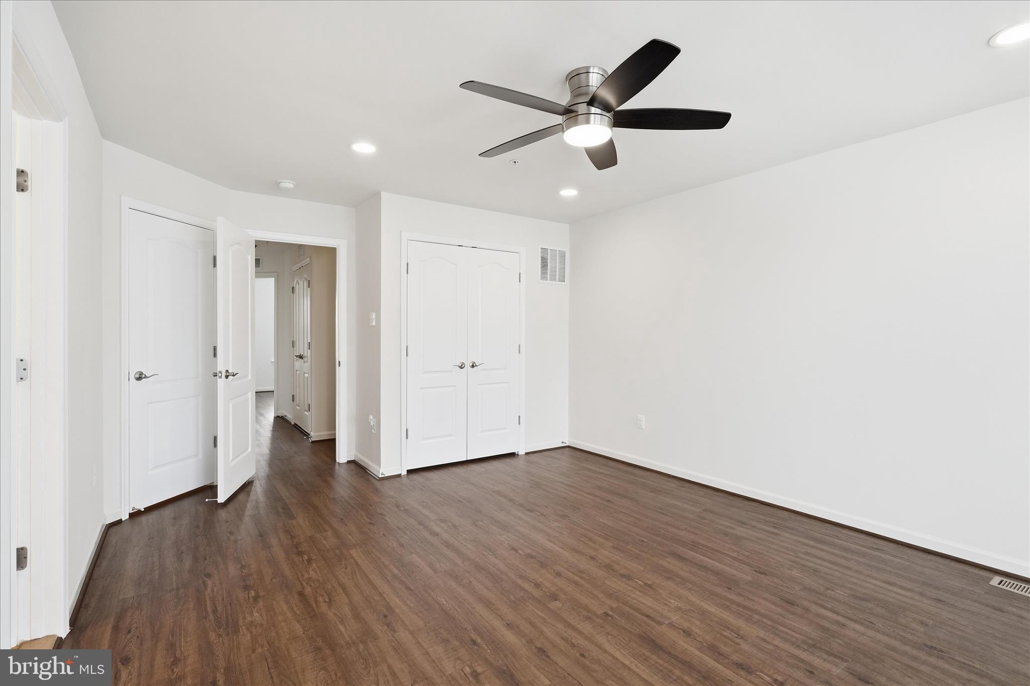HIGH RIDGE MEADOWS - Residential