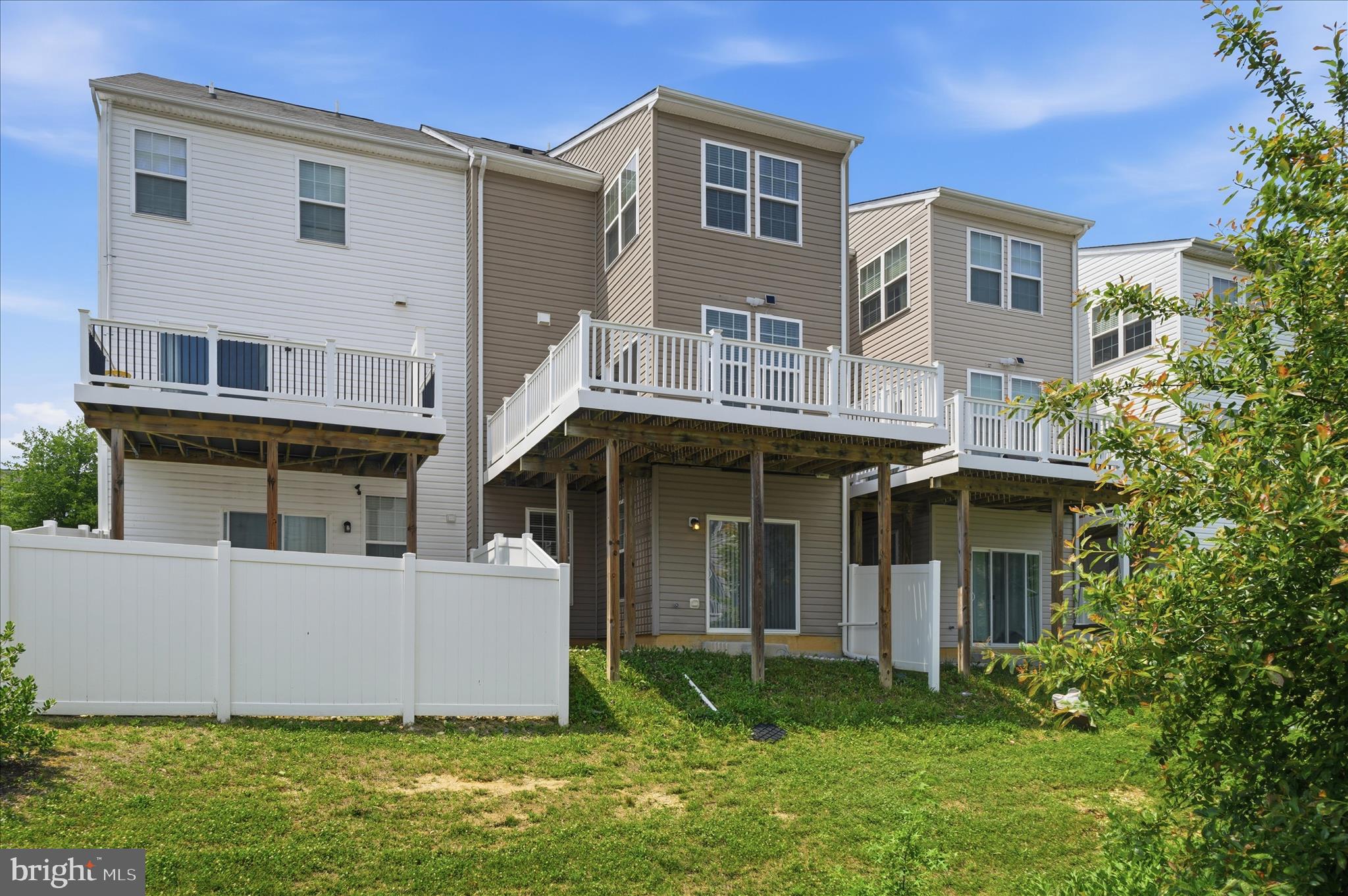 HIGH RIDGE MEADOWS - Residential