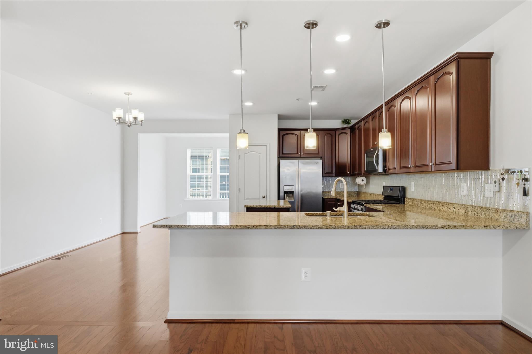 HIGH RIDGE MEADOWS - Residential