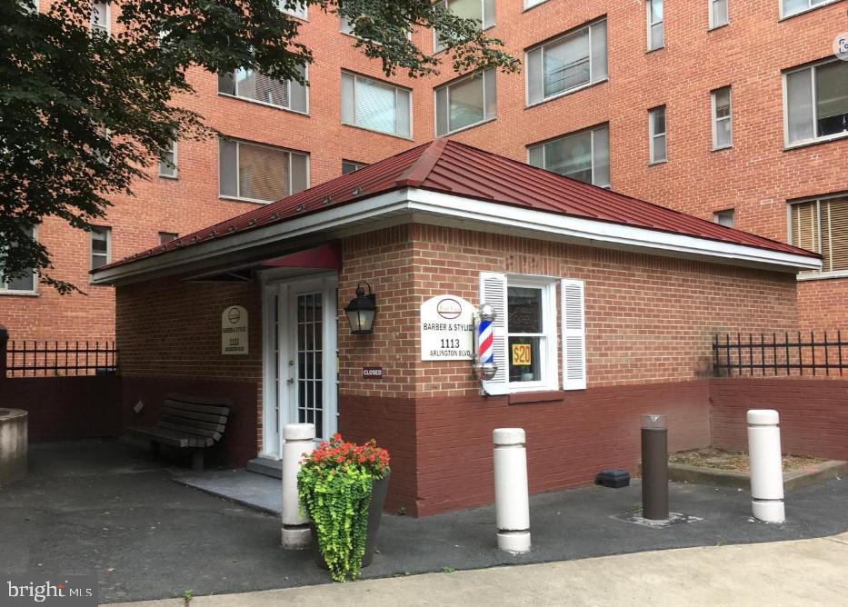 RIVER PLACE - Residential