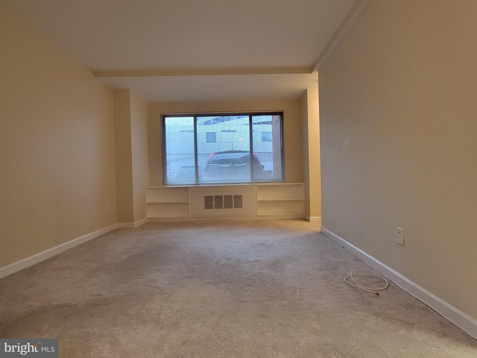 RIVER PLACE - Residential