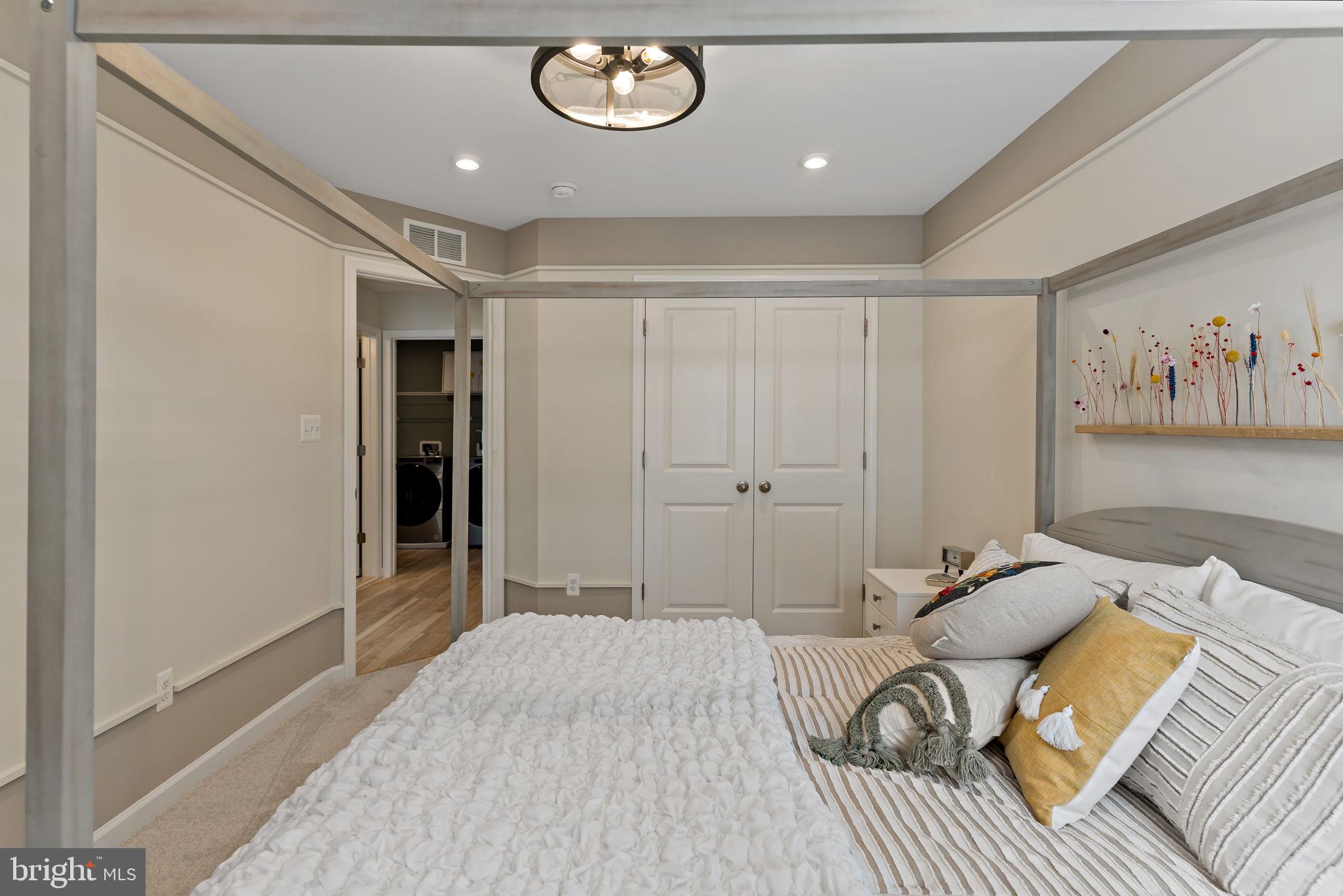 STONY RUN - Residential