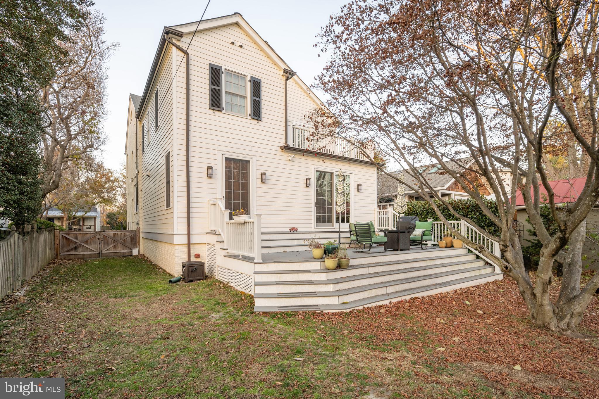 ROSEMONT - Residential