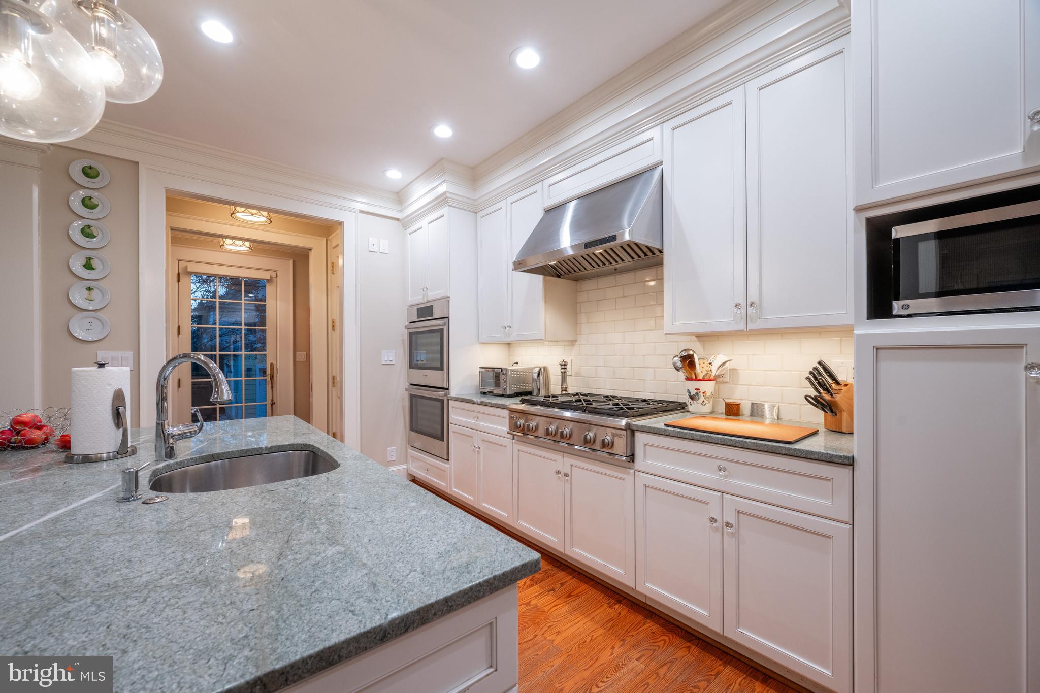 ROSEMONT - Residential