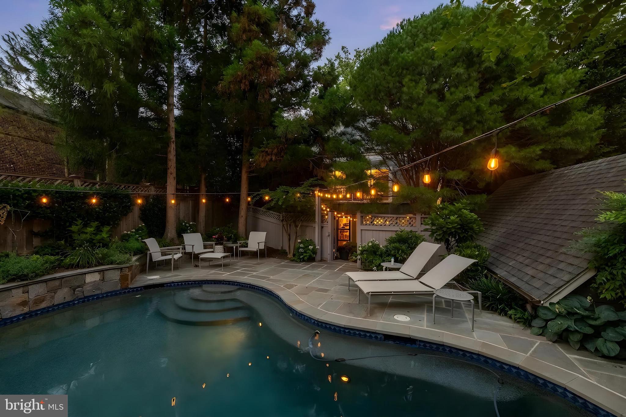 GARRETT PARK - Residential