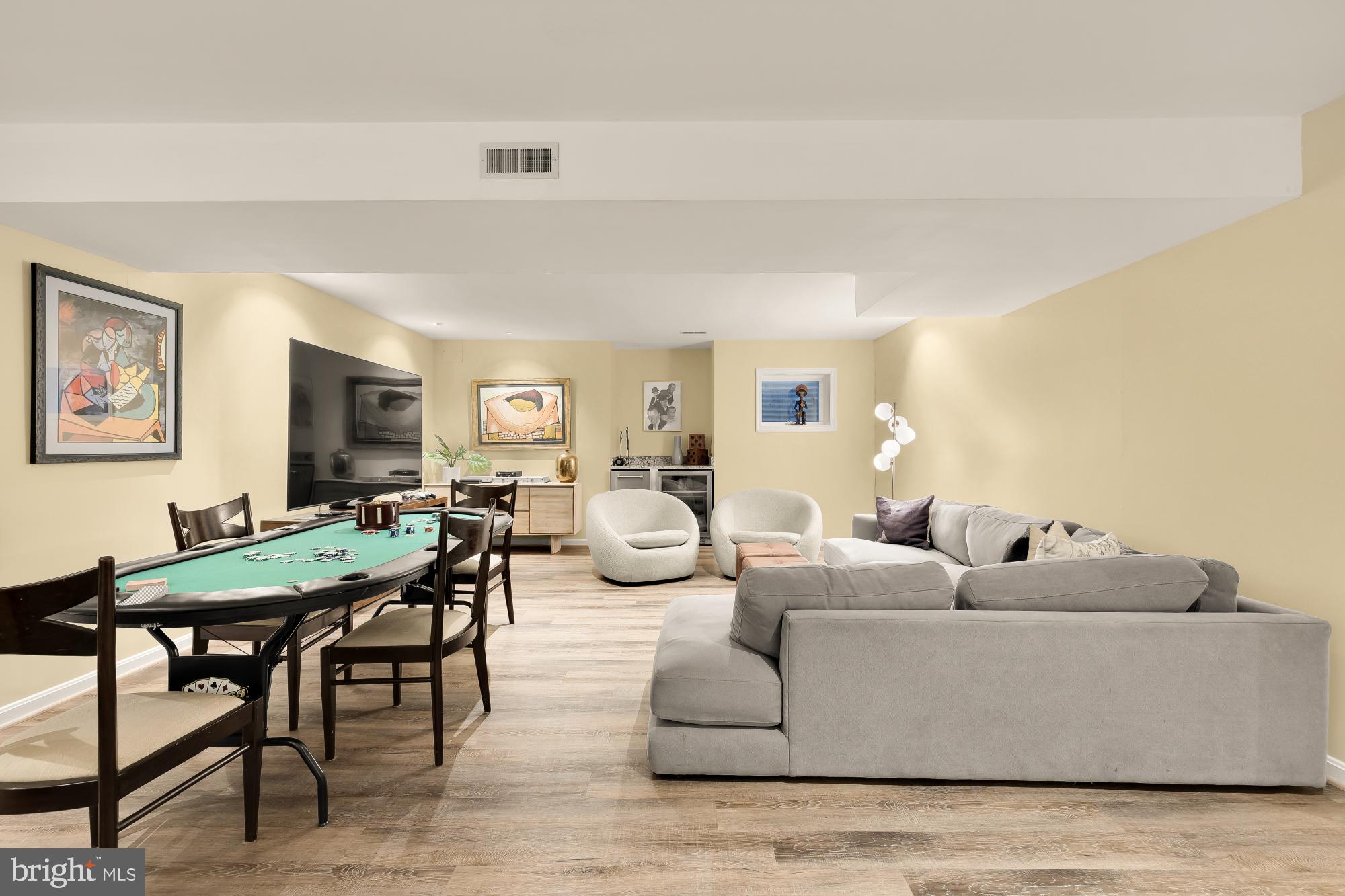 GARRETT PARK - Residential