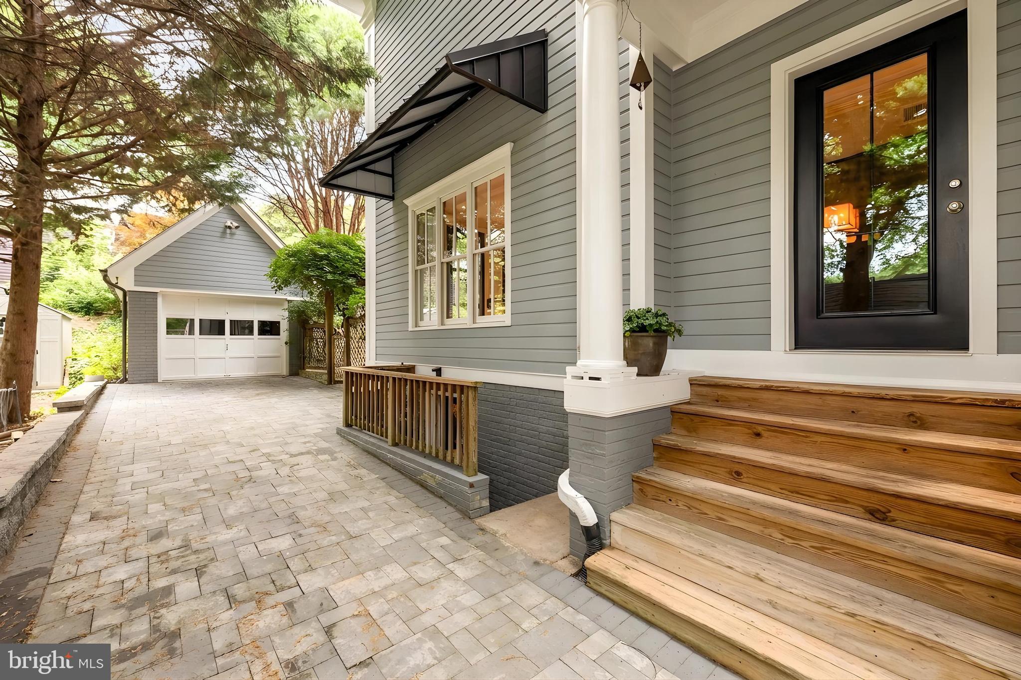 GARRETT PARK - Residential