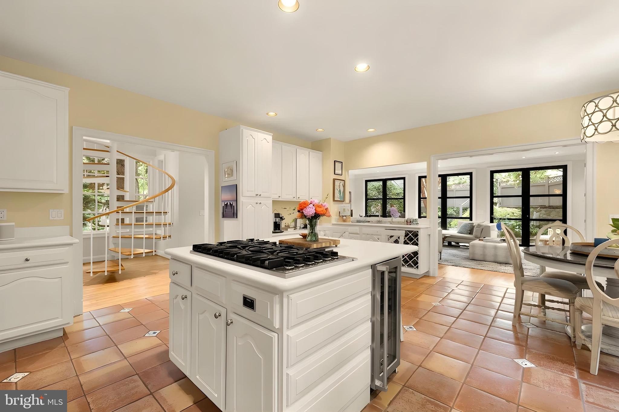GARRETT PARK - Residential