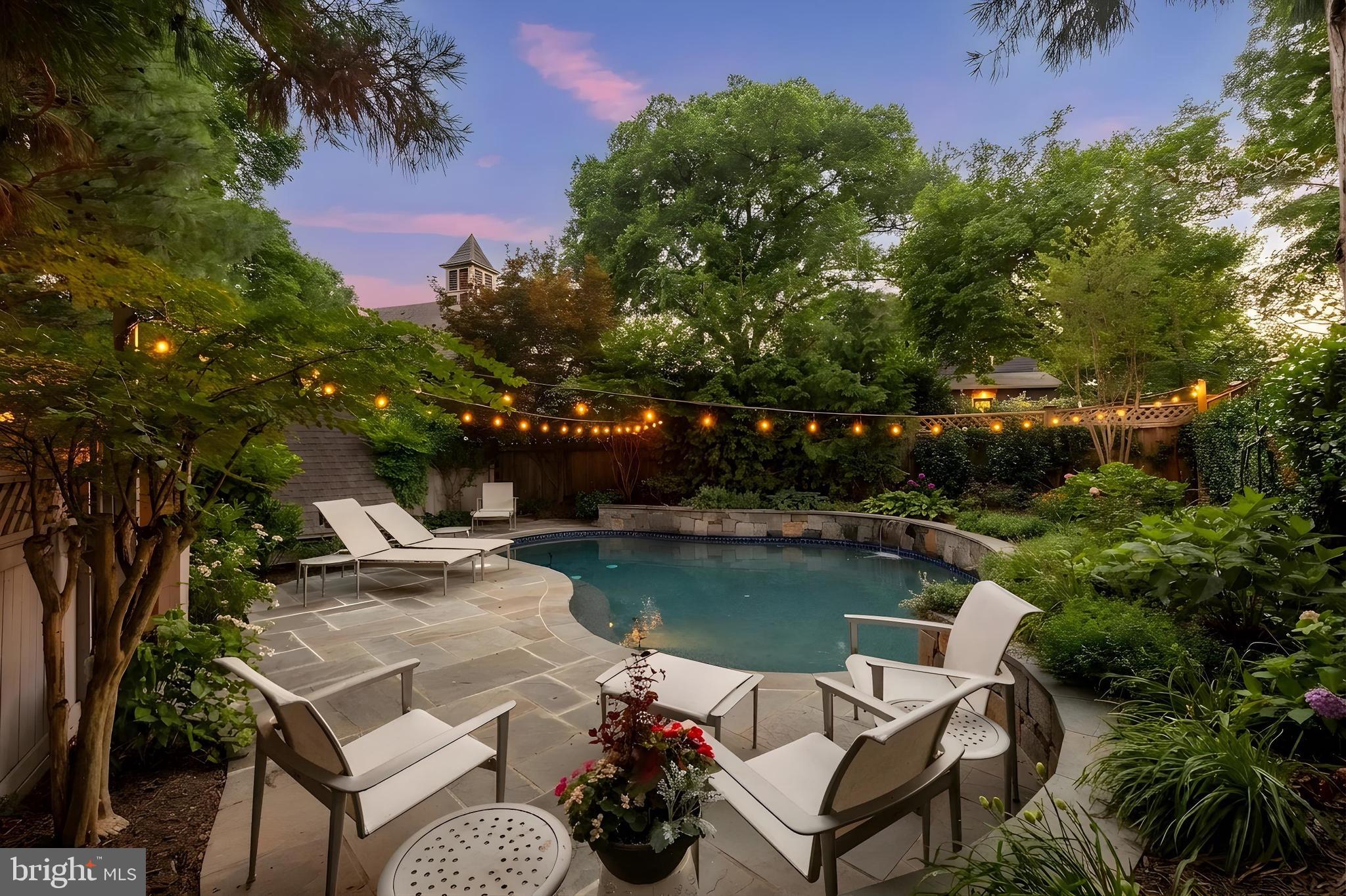 GARRETT PARK - Residential