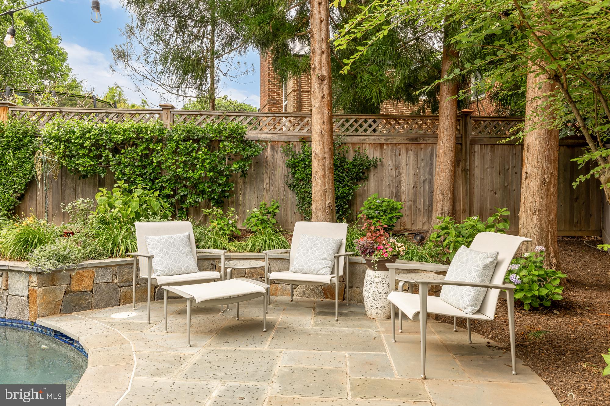 GARRETT PARK - Residential