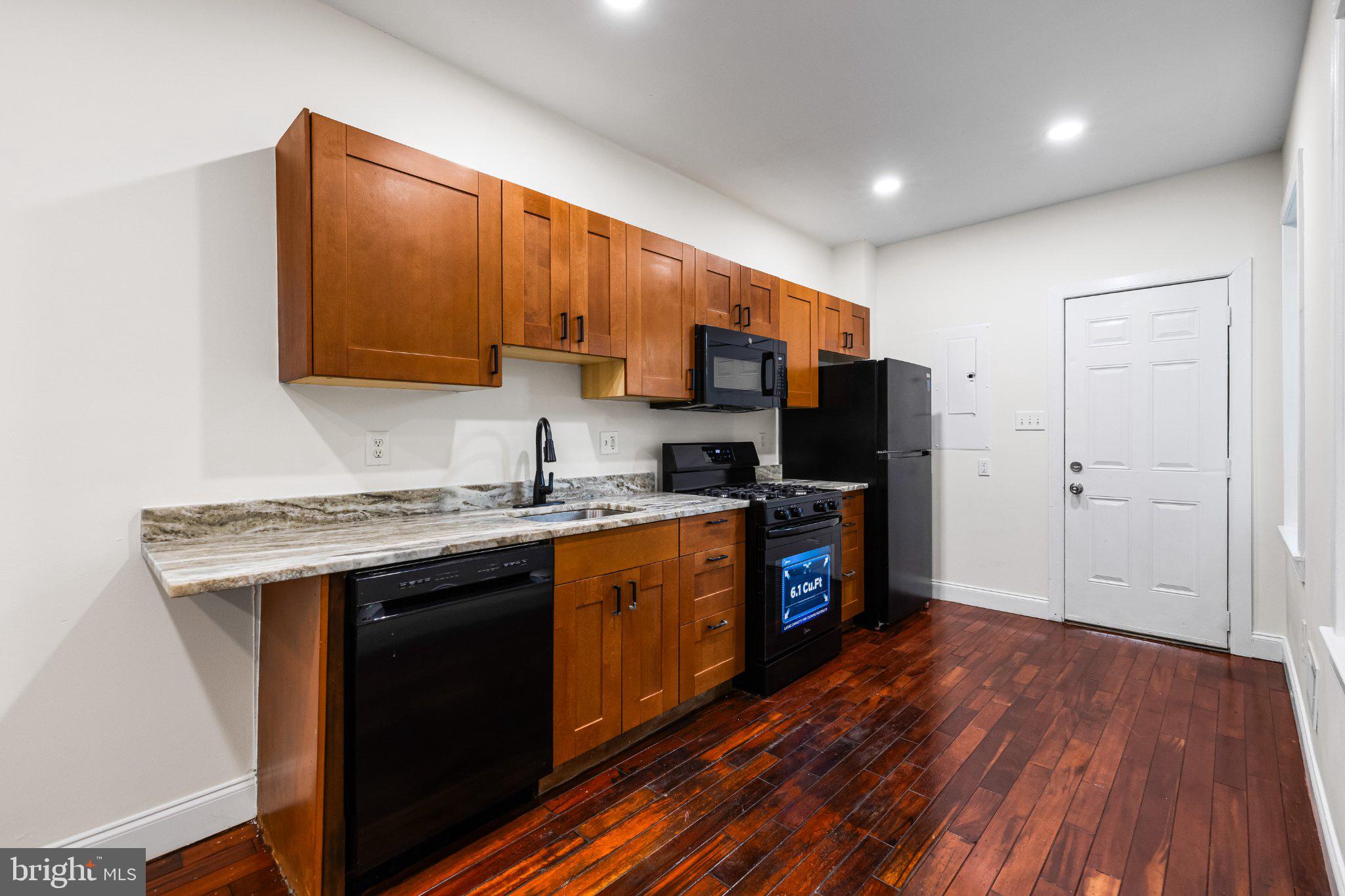 CARROLL-SOUTH HILTON - Residential