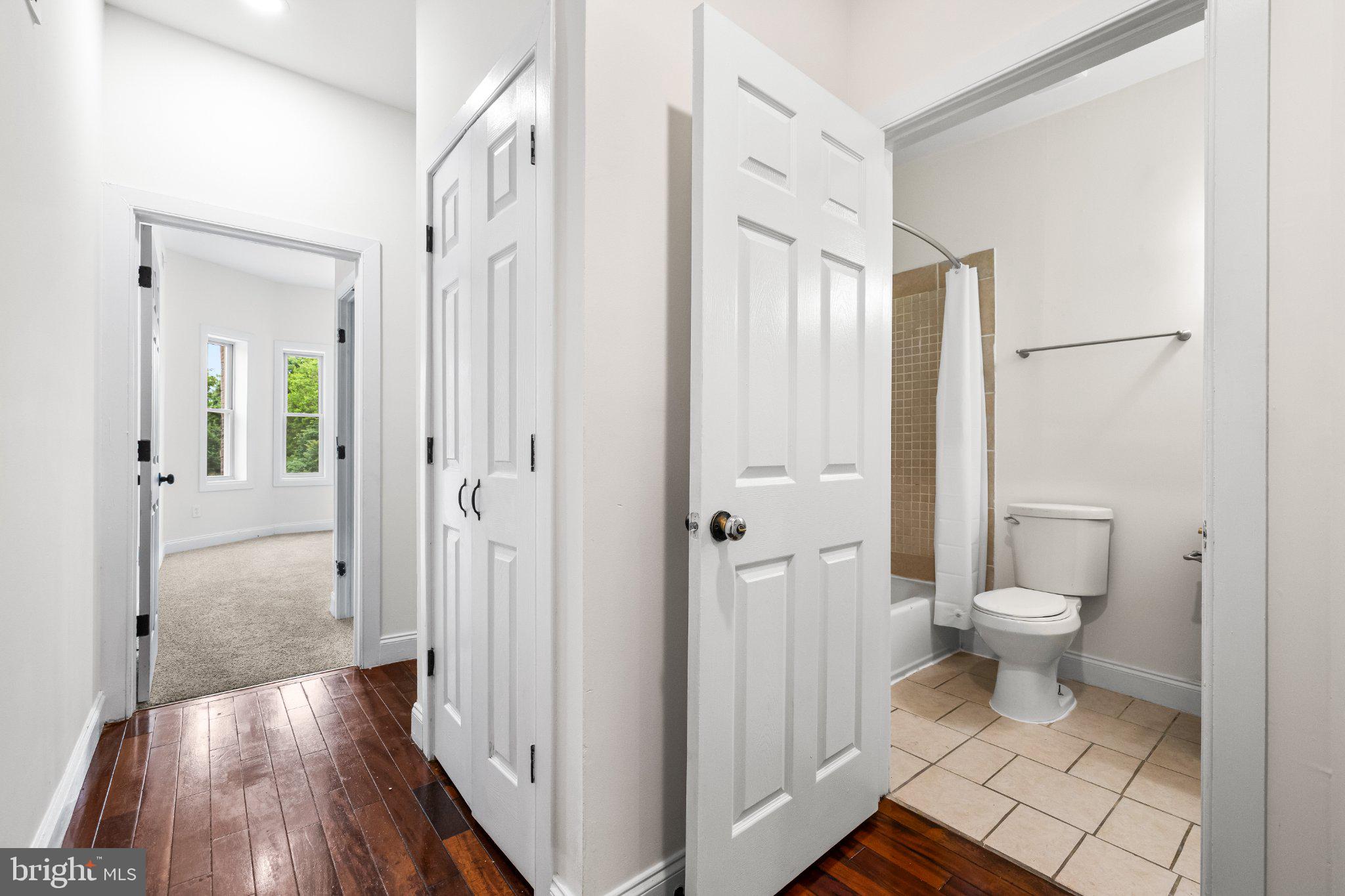 CARROLL-SOUTH HILTON - Residential