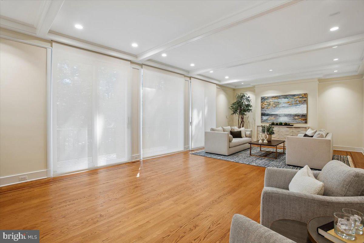 MERRYWOOD ON THE POTOMAC - Residential