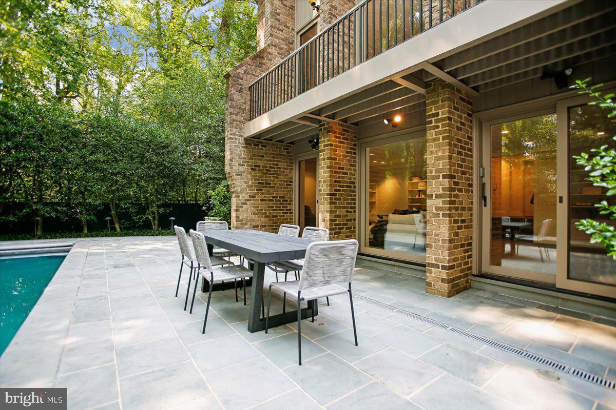 MERRYWOOD ON THE POTOMAC - Residential