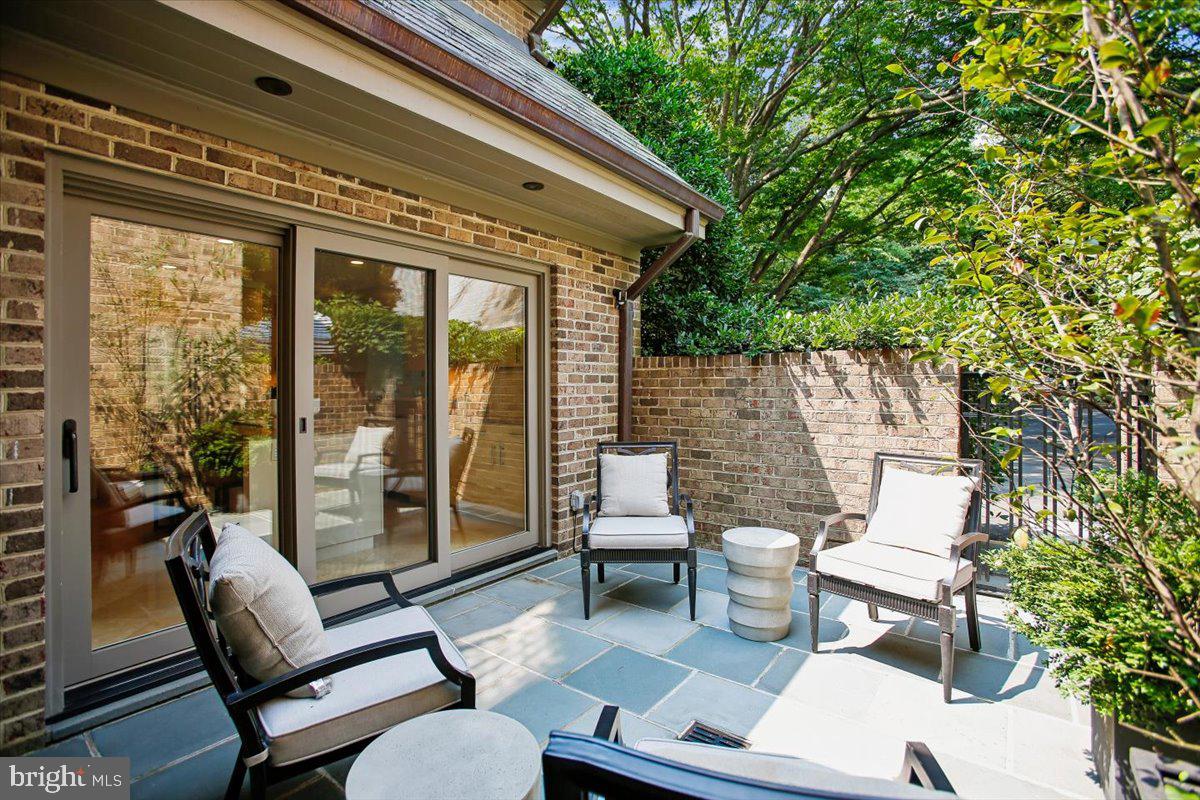 MERRYWOOD ON THE POTOMAC - Residential