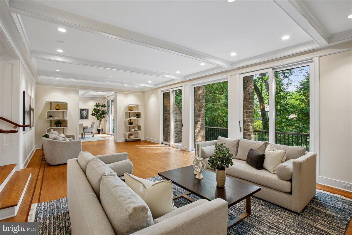 MERRYWOOD ON THE POTOMAC - Residential