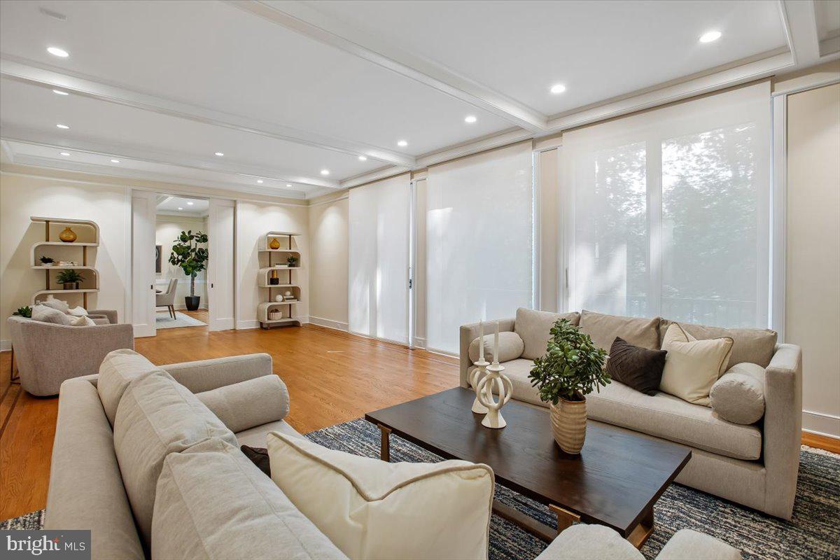 MERRYWOOD ON THE POTOMAC - Residential