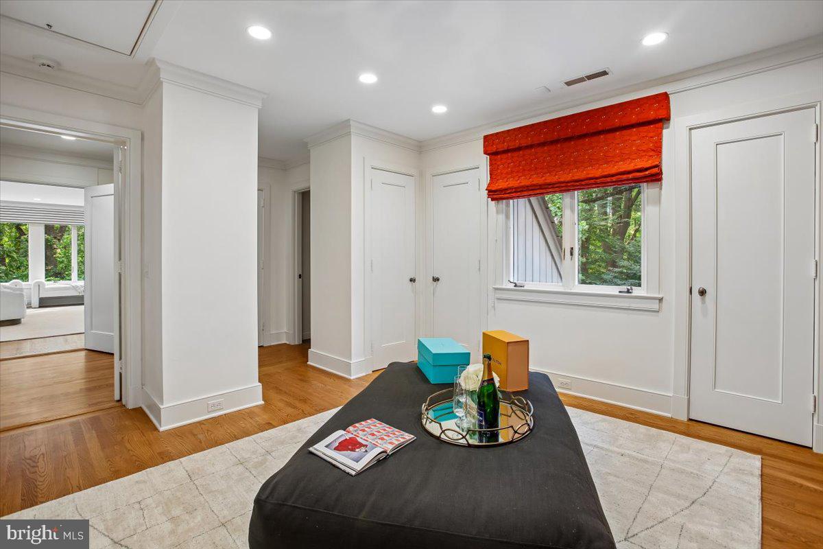MERRYWOOD ON THE POTOMAC - Residential