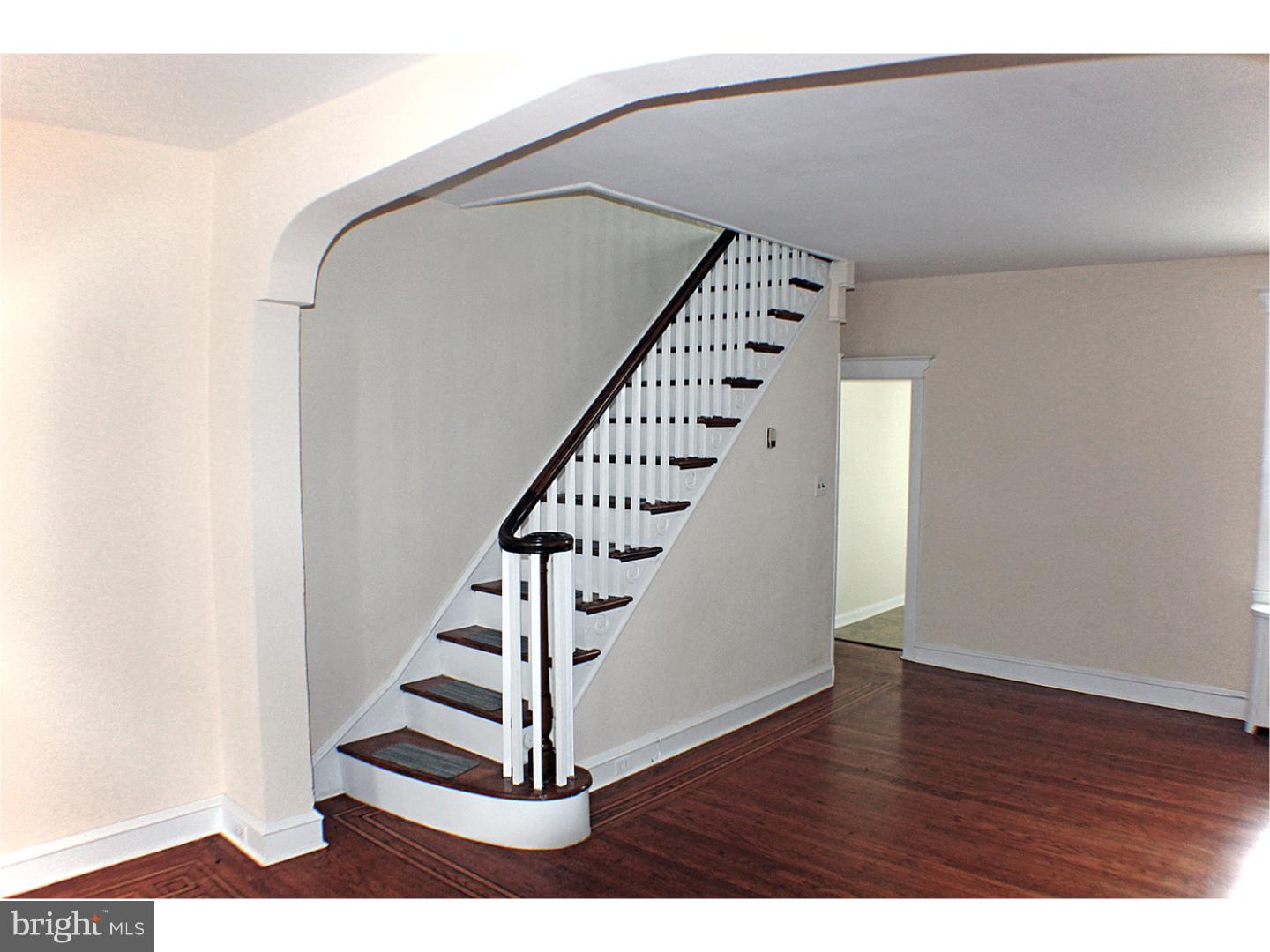 PORT RICHMOND - Residential Lease