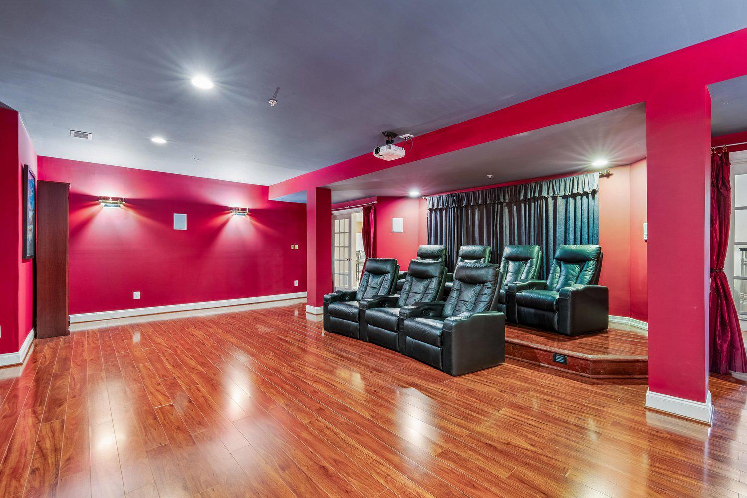 BUCKSKIN WOODS - Residential
