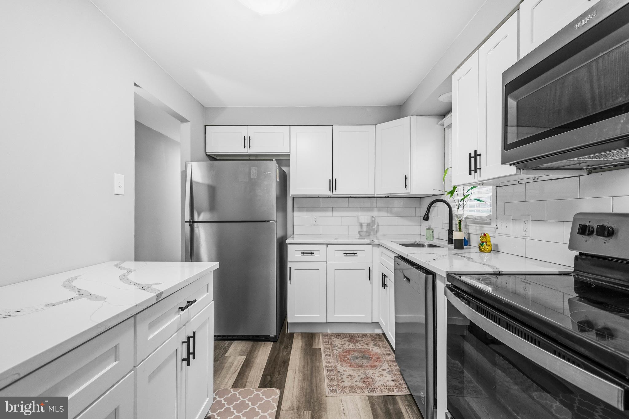 MINERAL SPRING VILLAGE - Residential