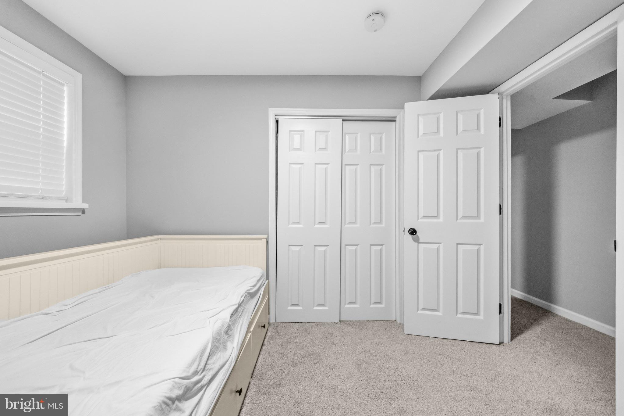 MINERAL SPRING VILLAGE - Residential