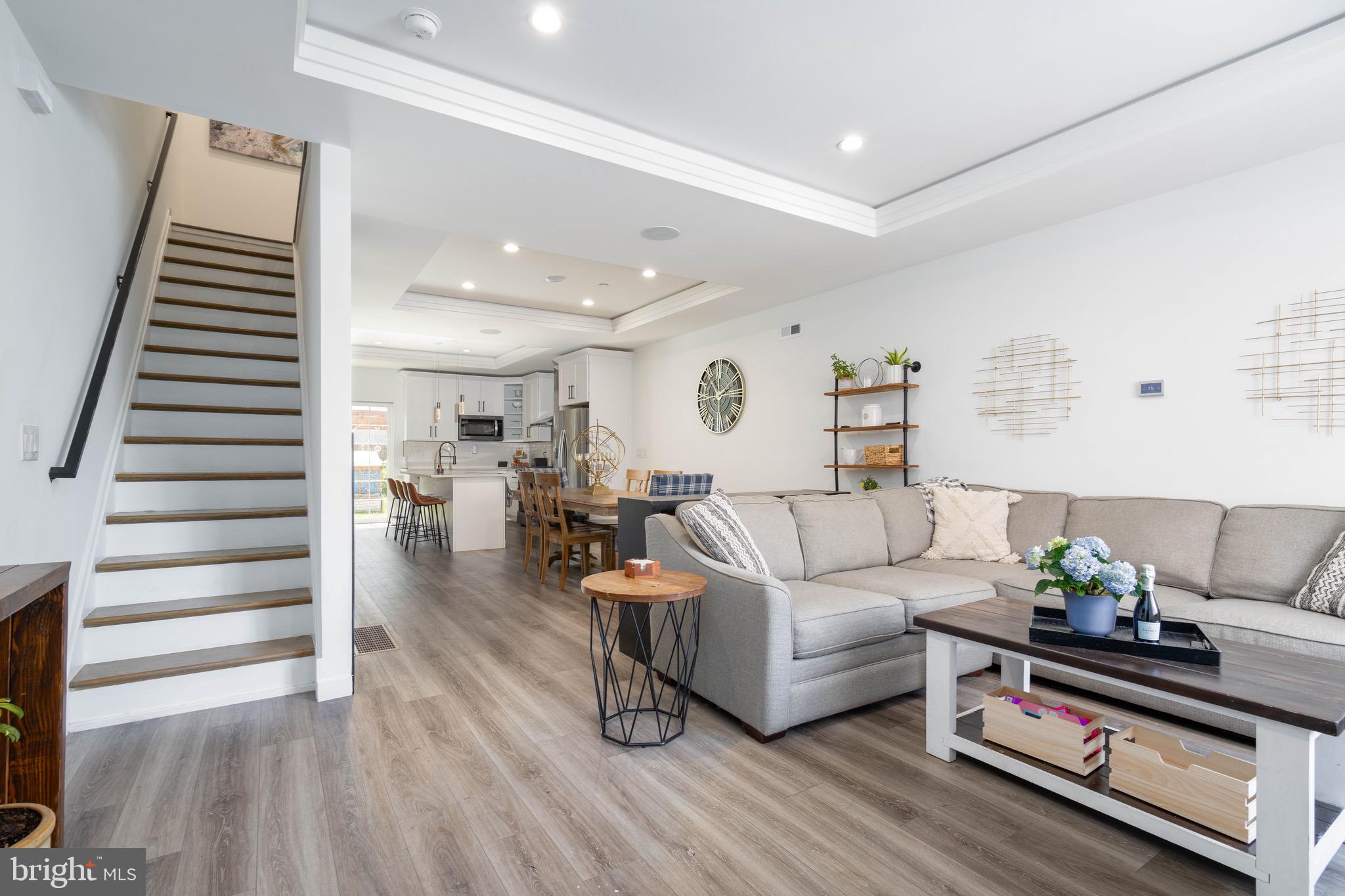 PORT RICHMOND - Residential