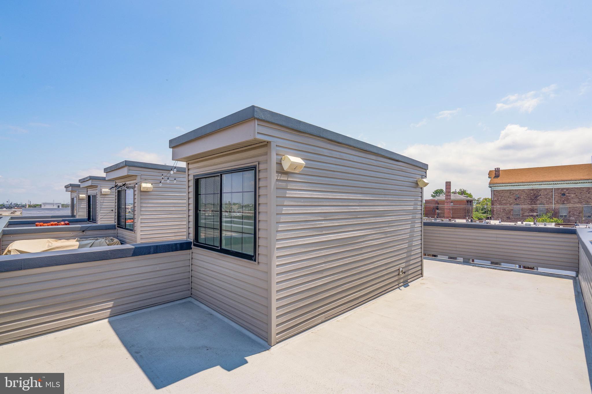 PORT RICHMOND - Residential