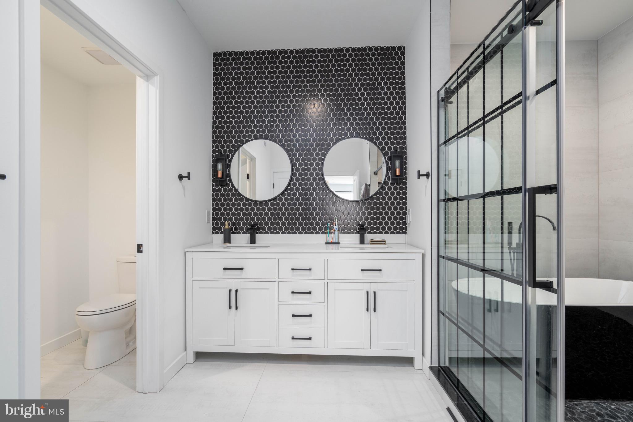 PORT RICHMOND - Residential