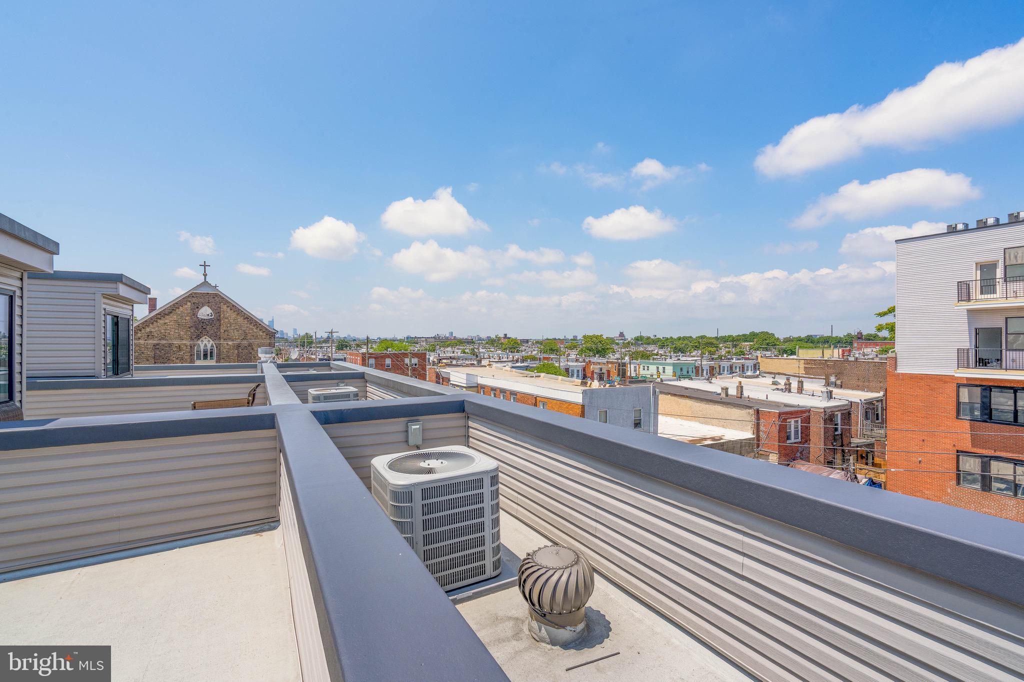 PORT RICHMOND - Residential