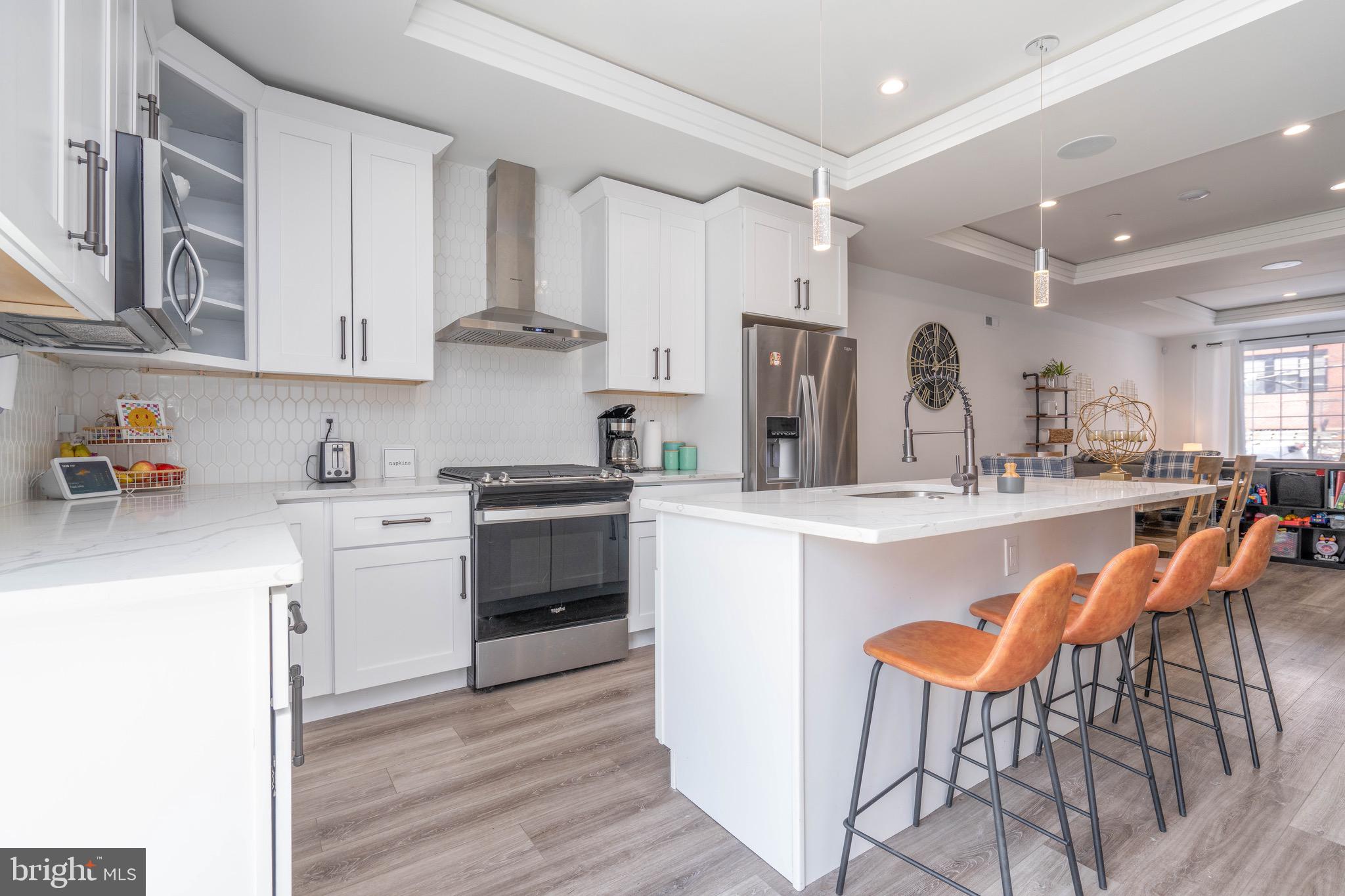 PORT RICHMOND - Residential