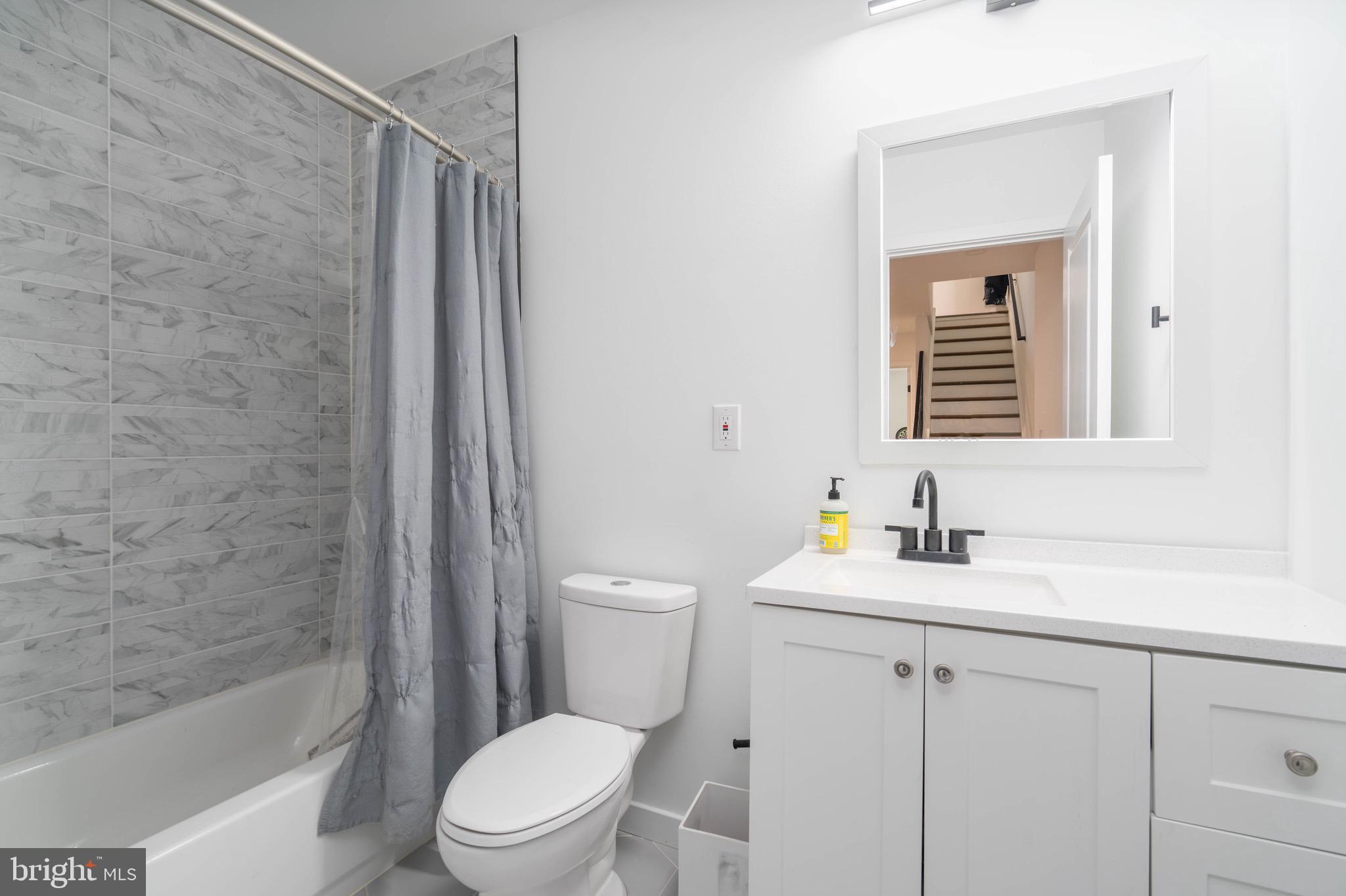 PORT RICHMOND - Residential