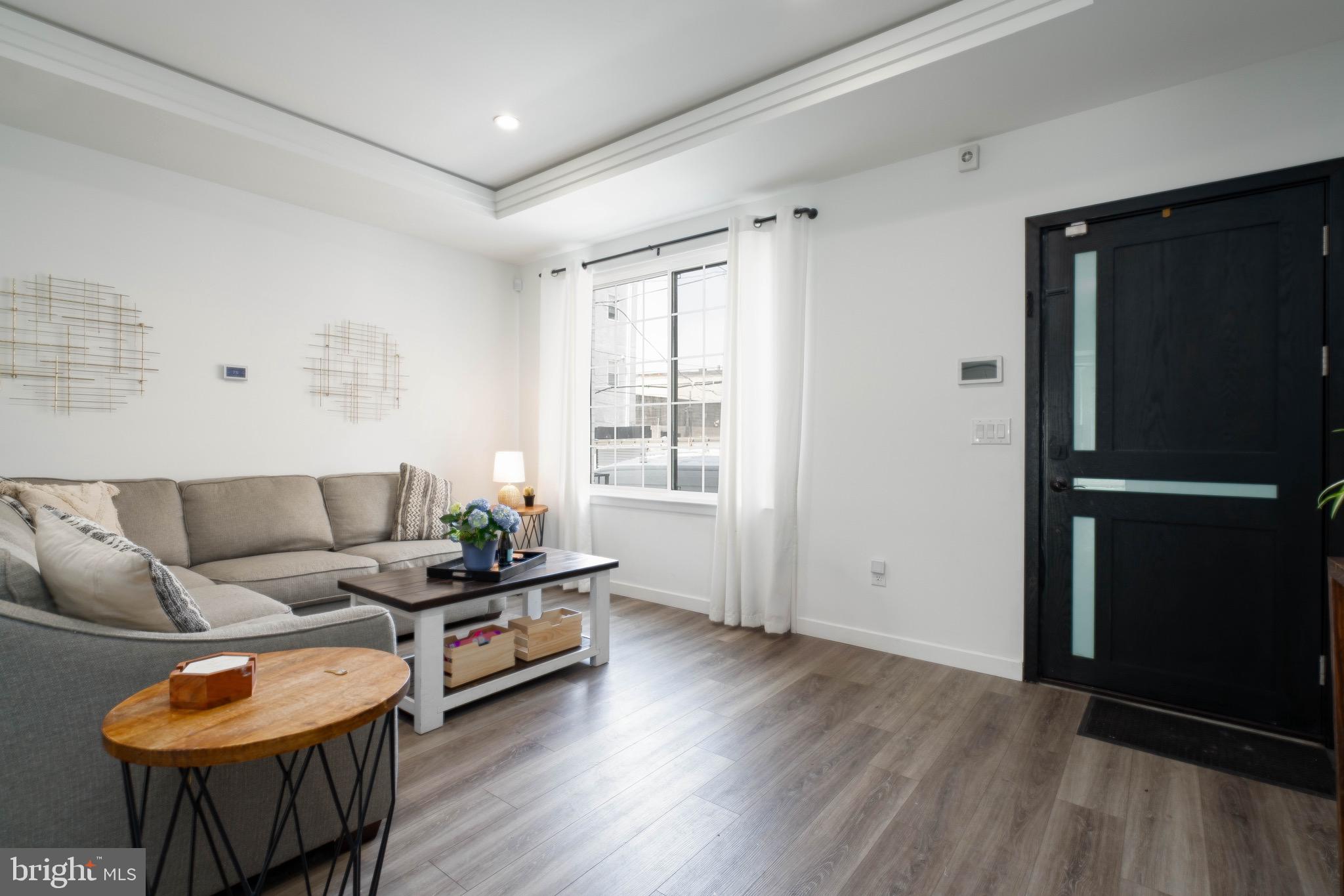PORT RICHMOND - Residential
